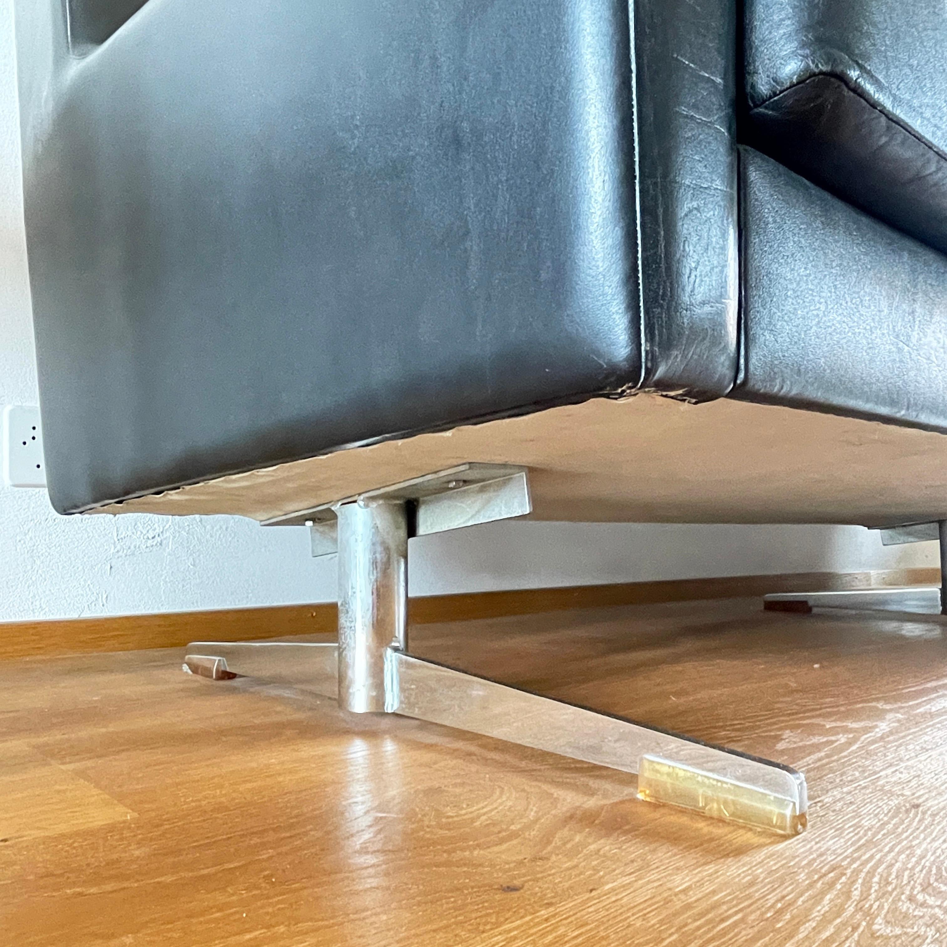 Canapé scandinave en cuir à 4 places de la fin des années 1960 et du début des années 1970 en vente 11