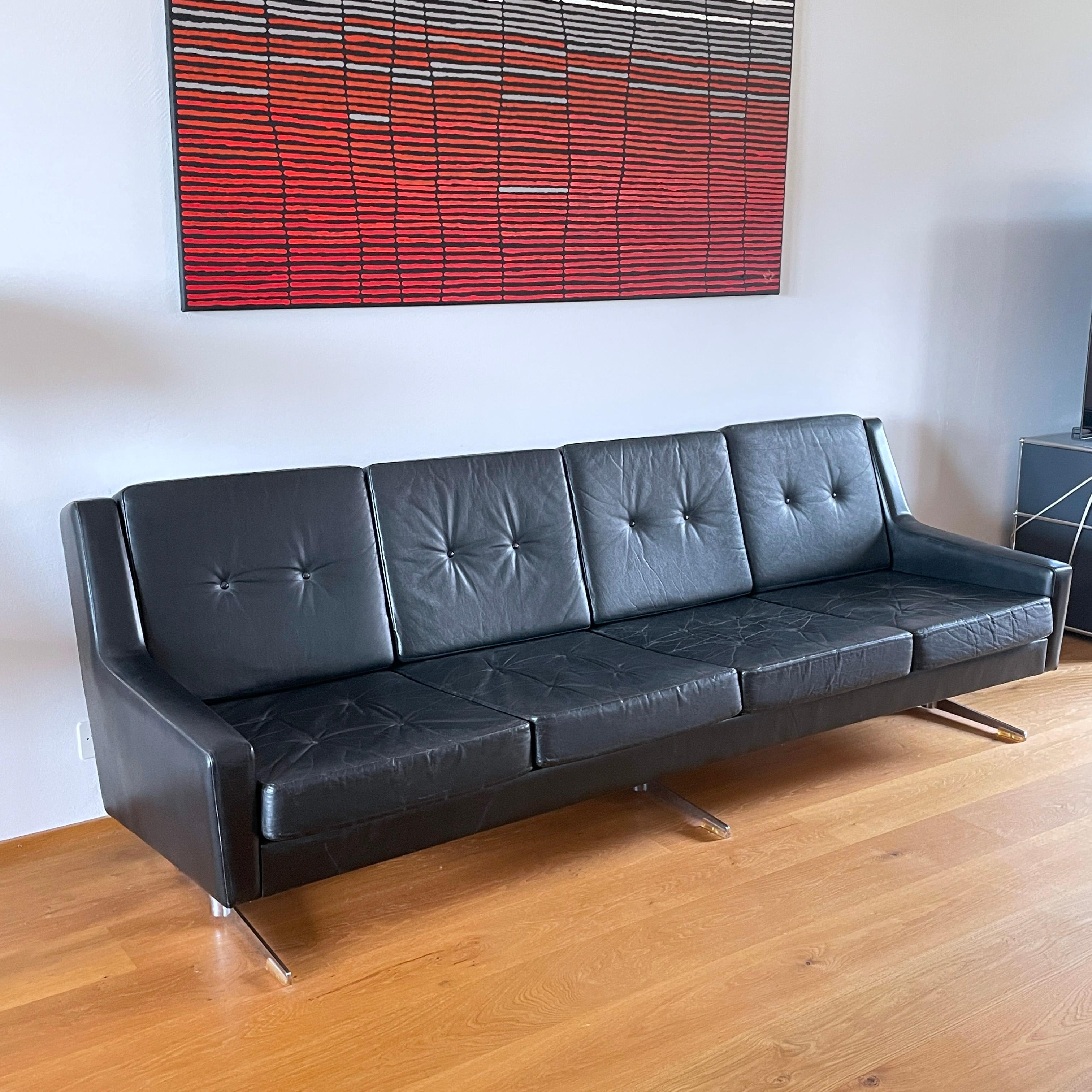 Canapé scandinave en cuir à 4 places de la fin des années 1960 et du début des années 1970 en vente 12