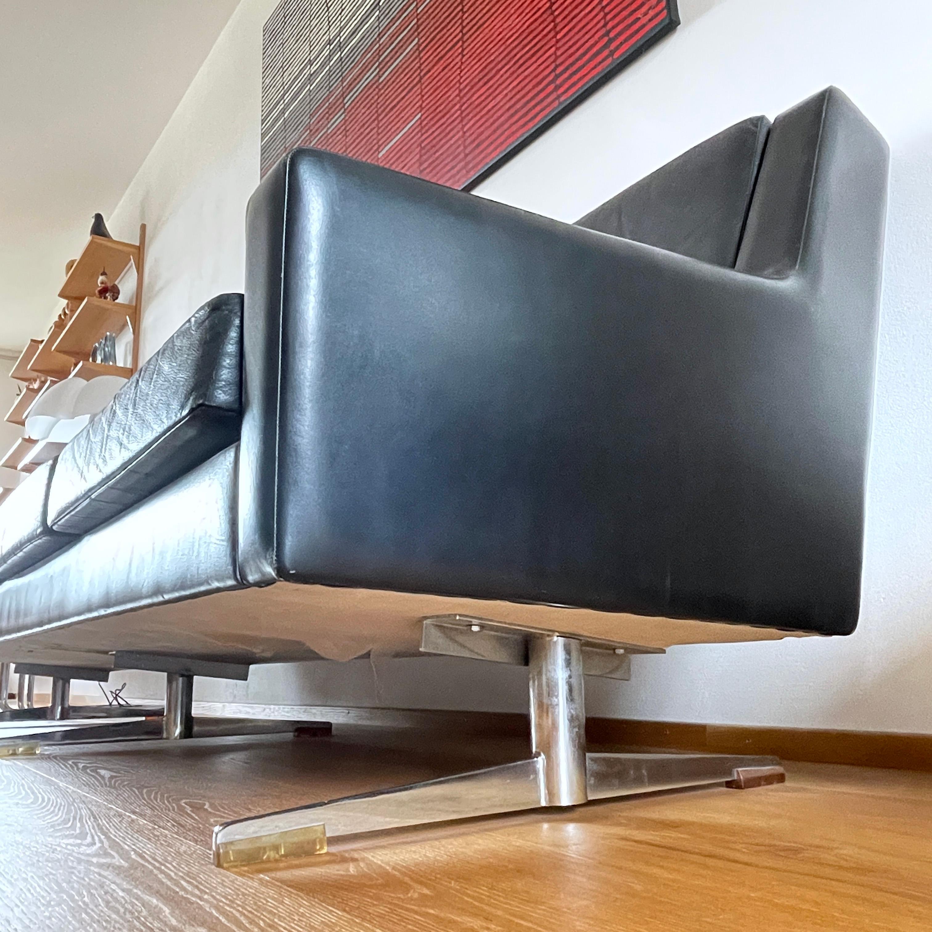 Canapé scandinave en cuir à 4 places de la fin des années 1960 et du début des années 1970 en vente 1