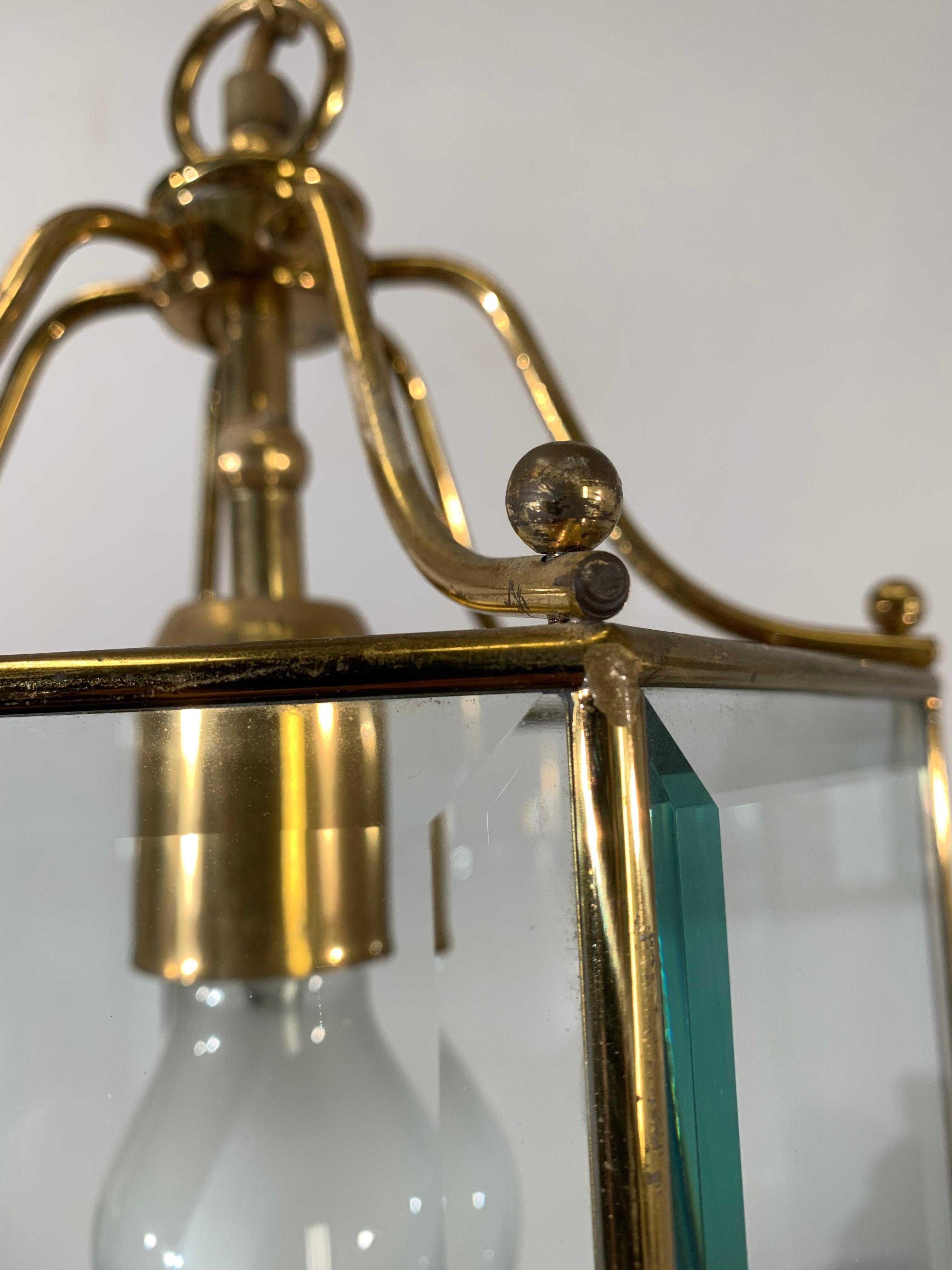 Stylish Late 20th Century Brass & Beveled Glass Hexagonal Pendant Light Fixture For Sale 5