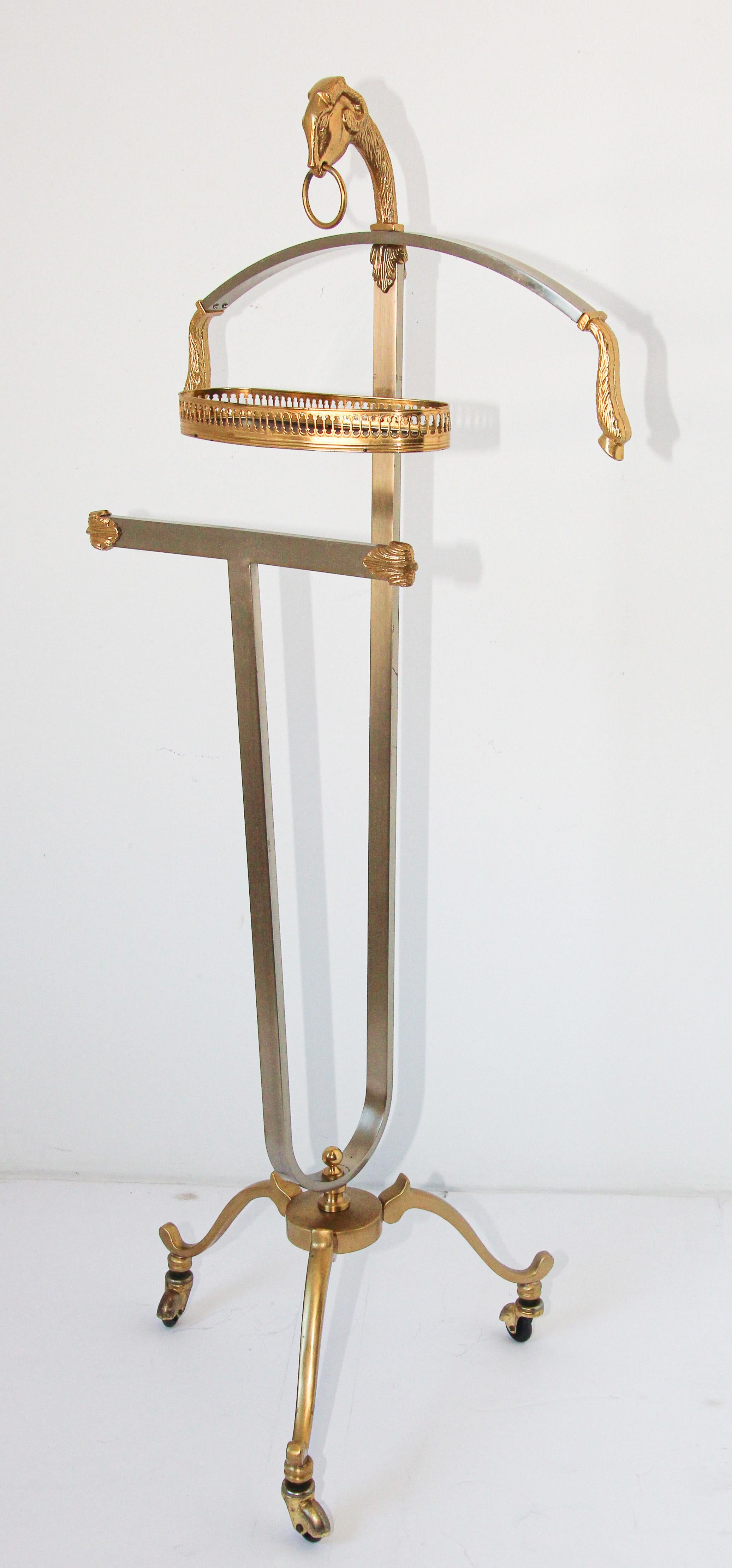Hollywood Regency Stylish Maison Jansen Steel and Brass Gentleman Valet, Made in Italy For Sale