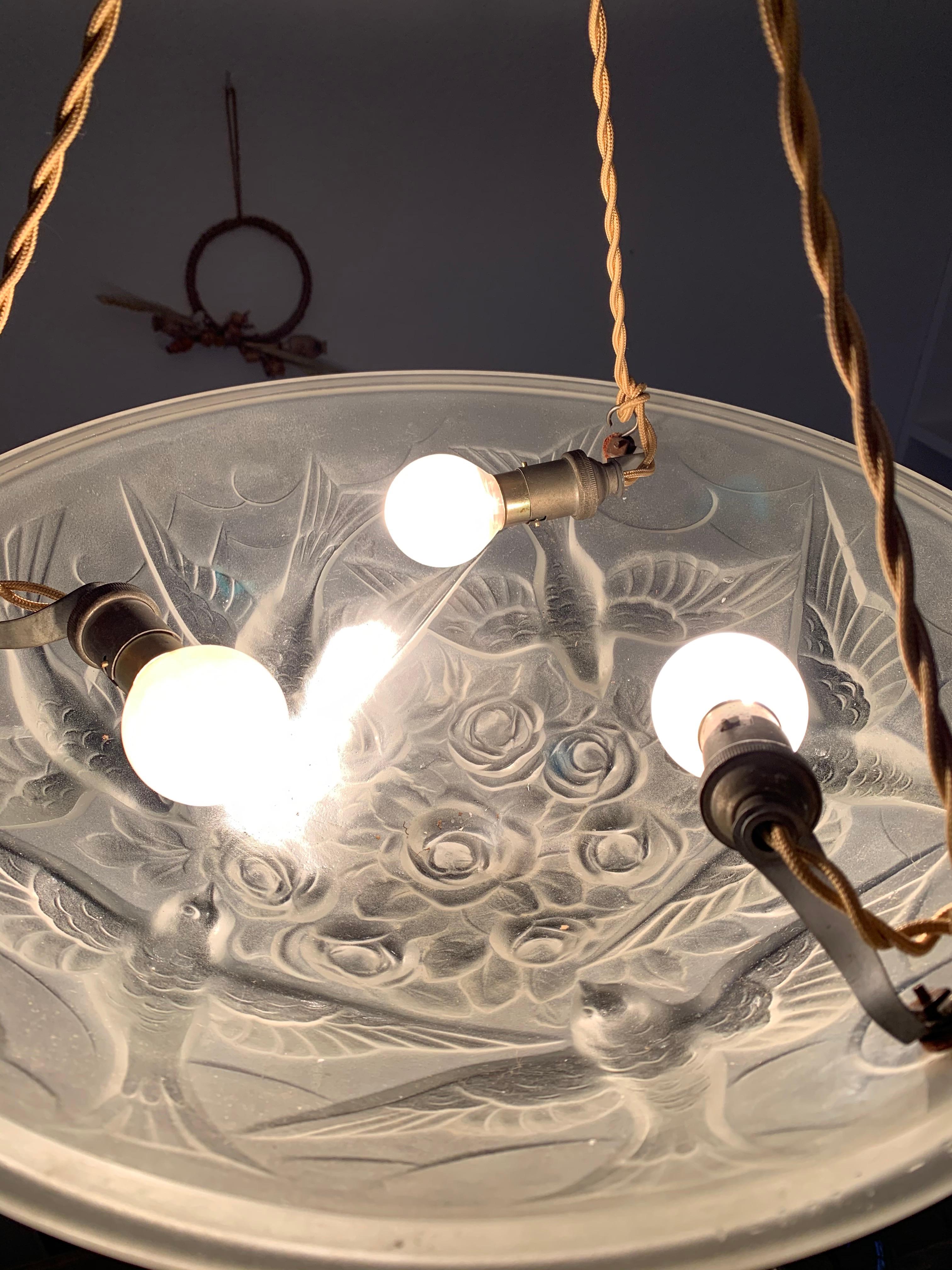 Stylish & Meaningful Art Deco Chandelier, Frosted Glass w. Flying Pigeons Sabine 9
