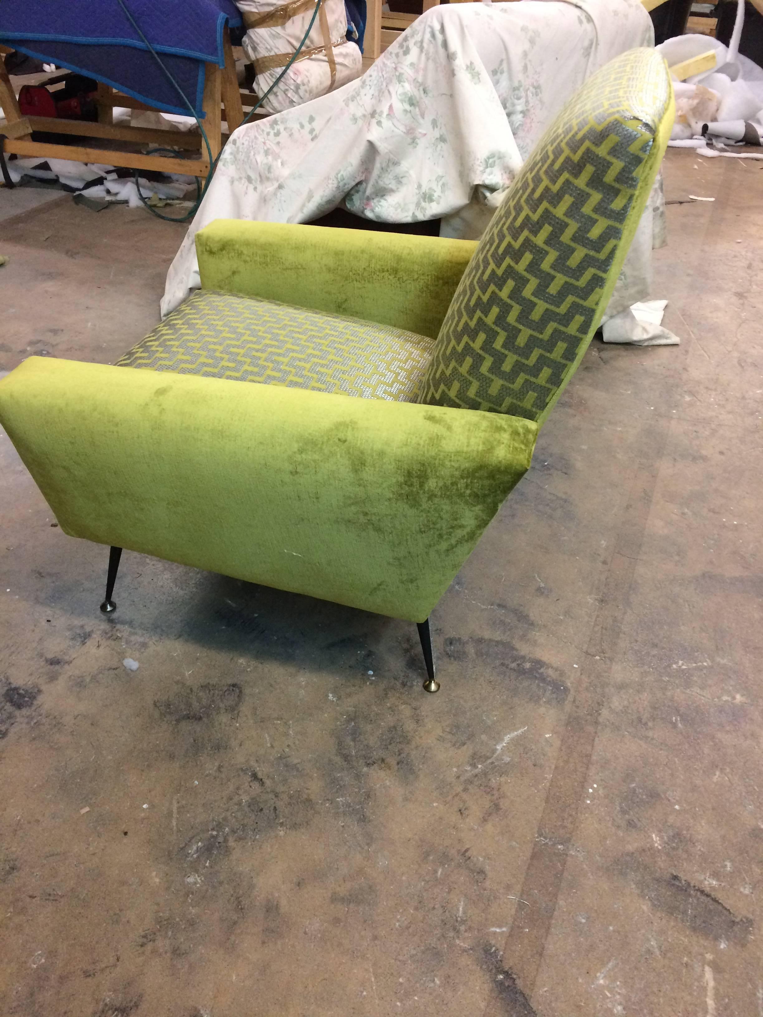 Stylish Midcentury Italian Chairs by Gianfranco Frattini In Good Condition For Sale In Chicago, IL