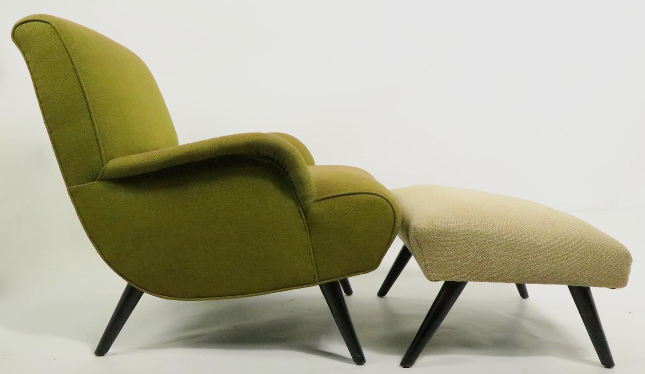20th Century Stylish Mid Century Lounge Chair and Ottoman