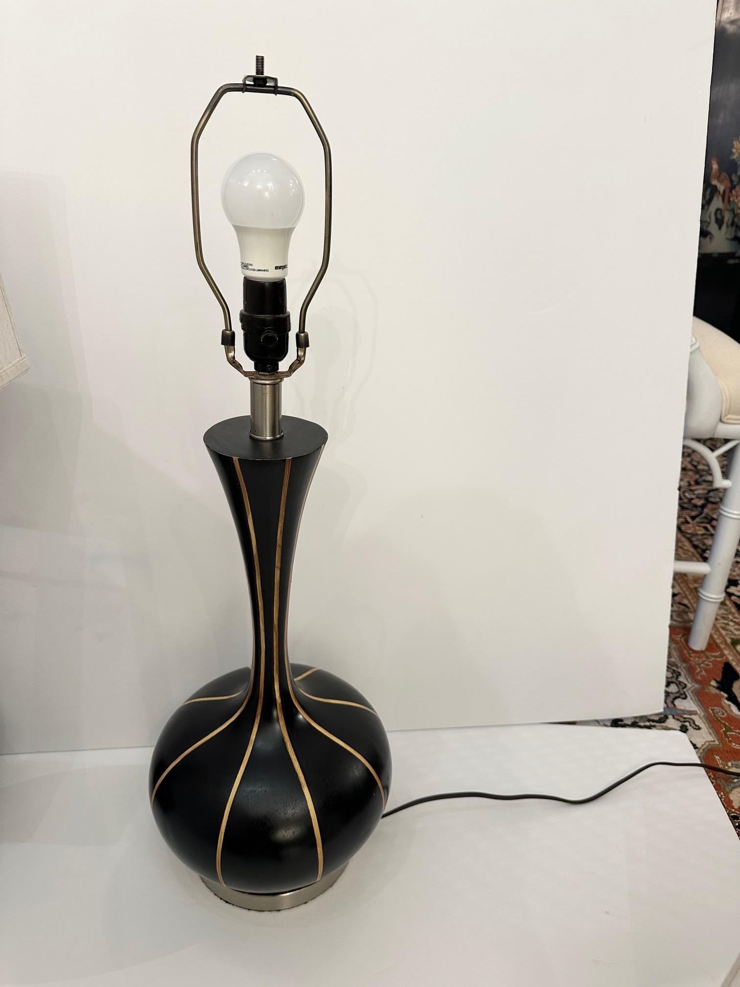 Mid-Century Modern Stylish Mid Century Modern Black and Brown Table Lamps For Sale
