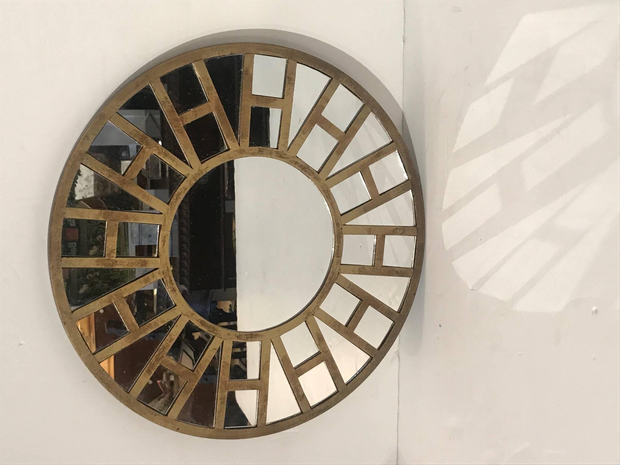 round overlay mirror