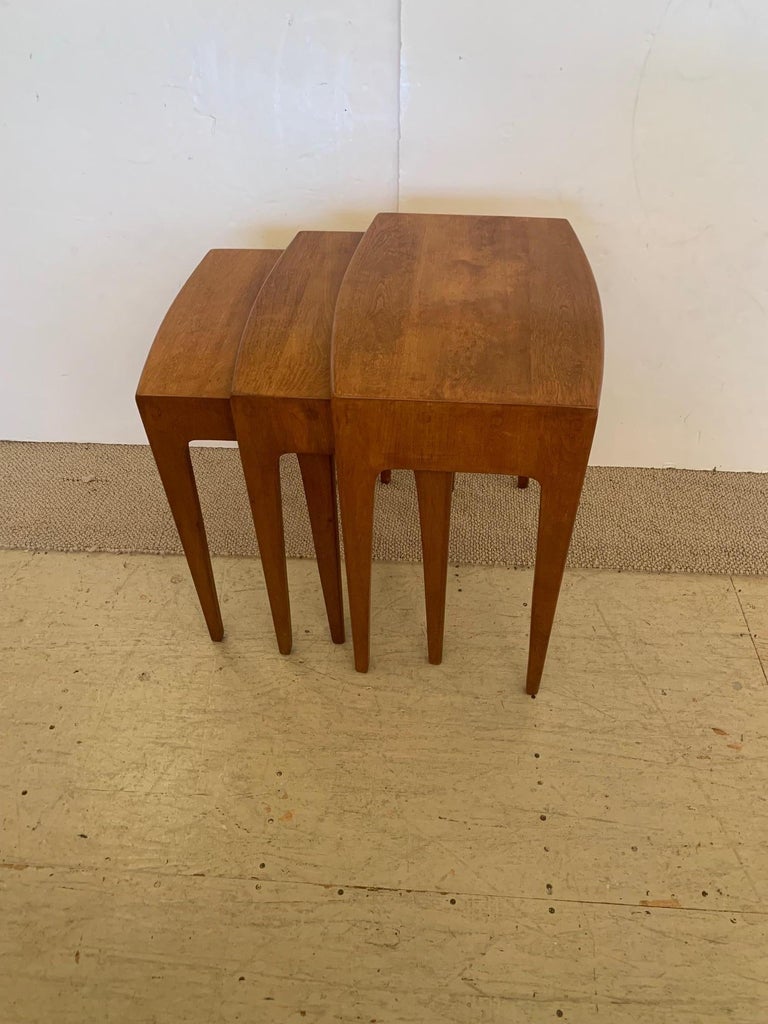 Stylish Mid Century Modern Set of Heywood Wakefield Maple Nesting