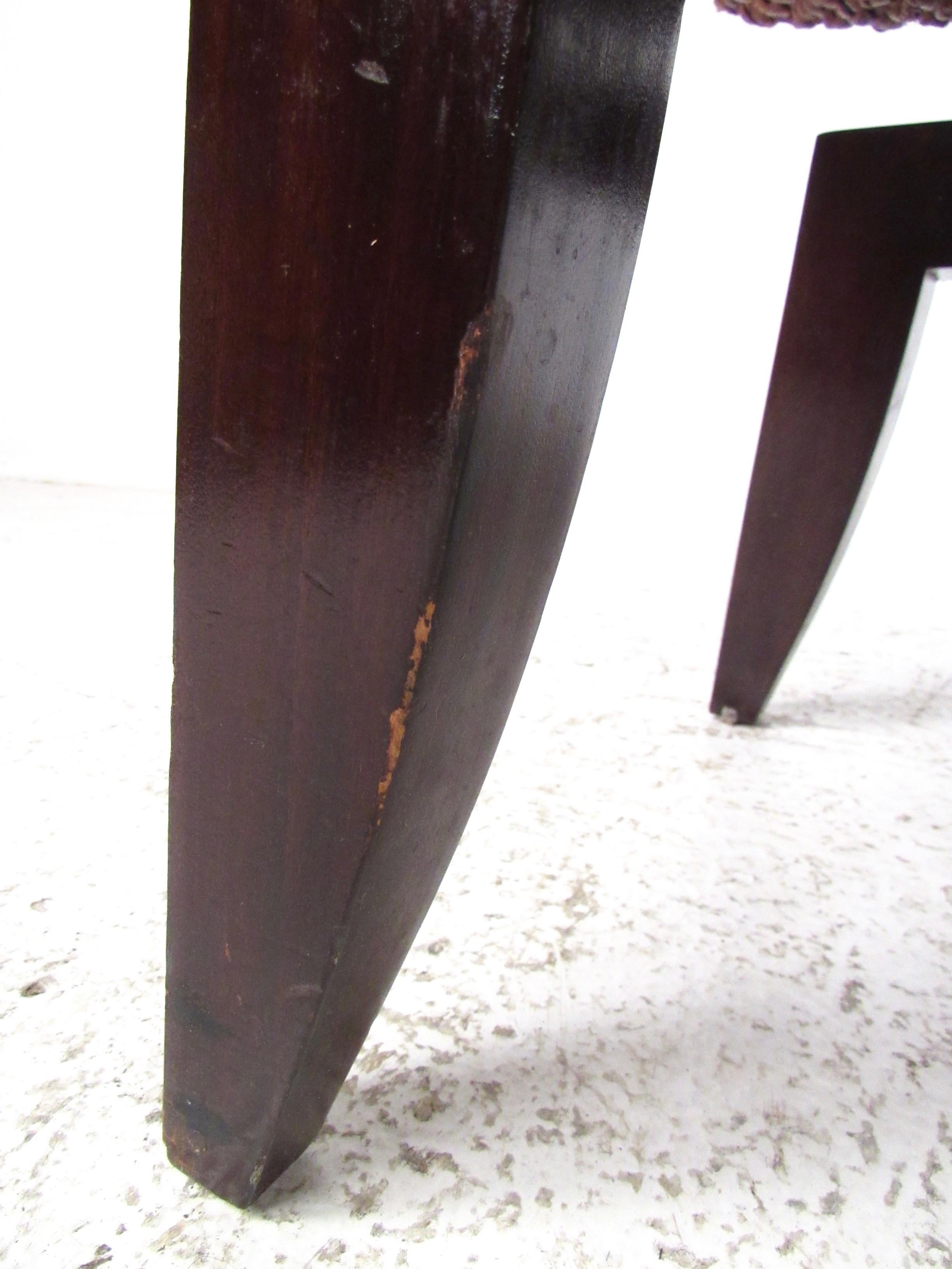 Stylish Modern Two-Seat Window Bench 9