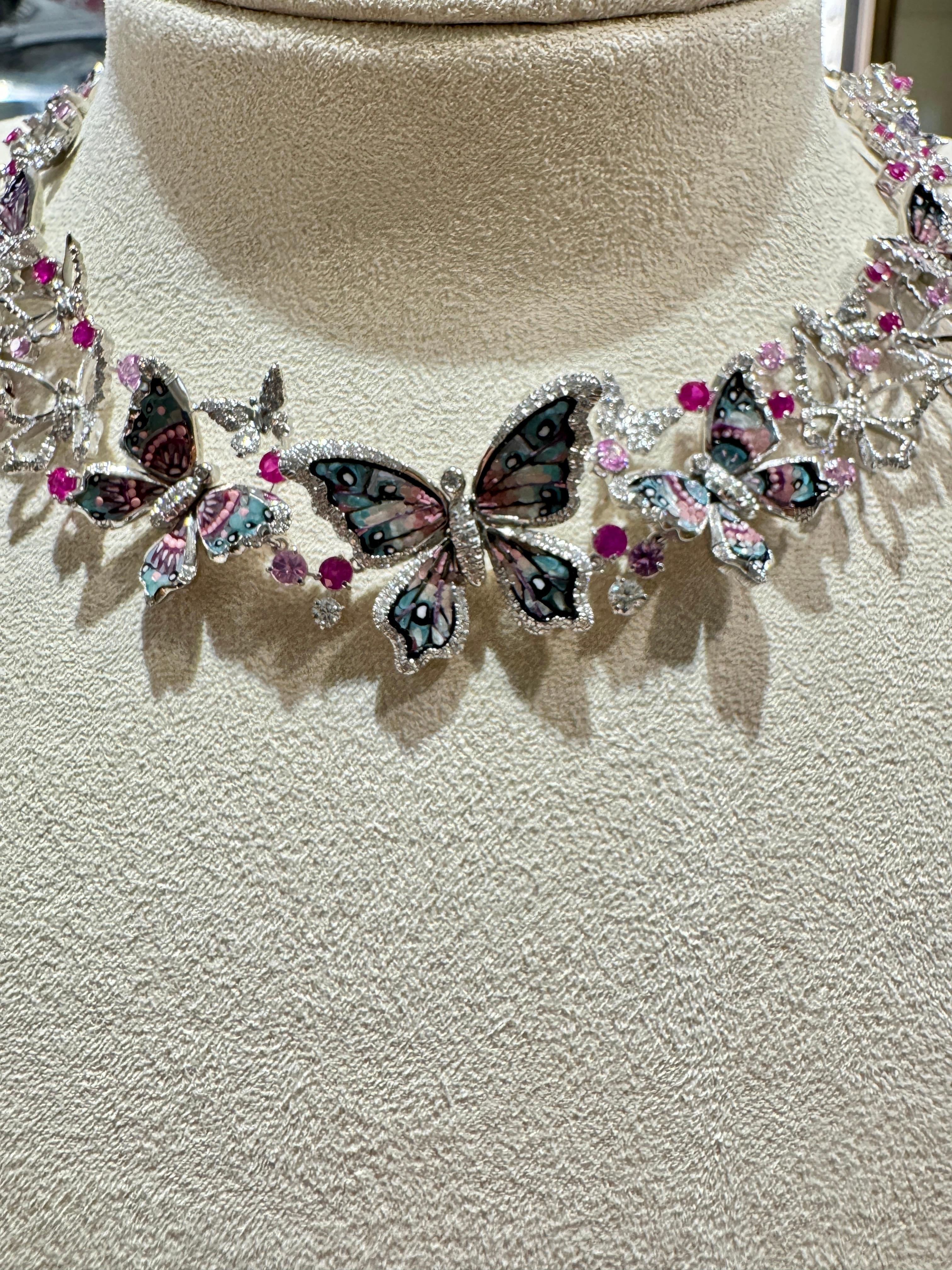 Contemporary Stylish Necklace in White Gold with White Diamonds, Sapphires and Micromosaic For Sale