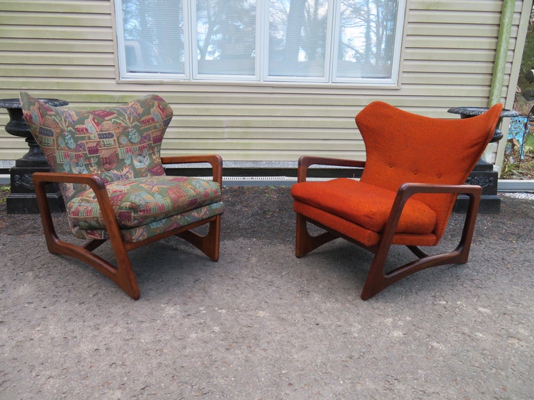 Mid-Century Modern Stylish Pair Adrian Pearsall Unique Wing Back Chair Sculpted Walnut Midcentury For Sale