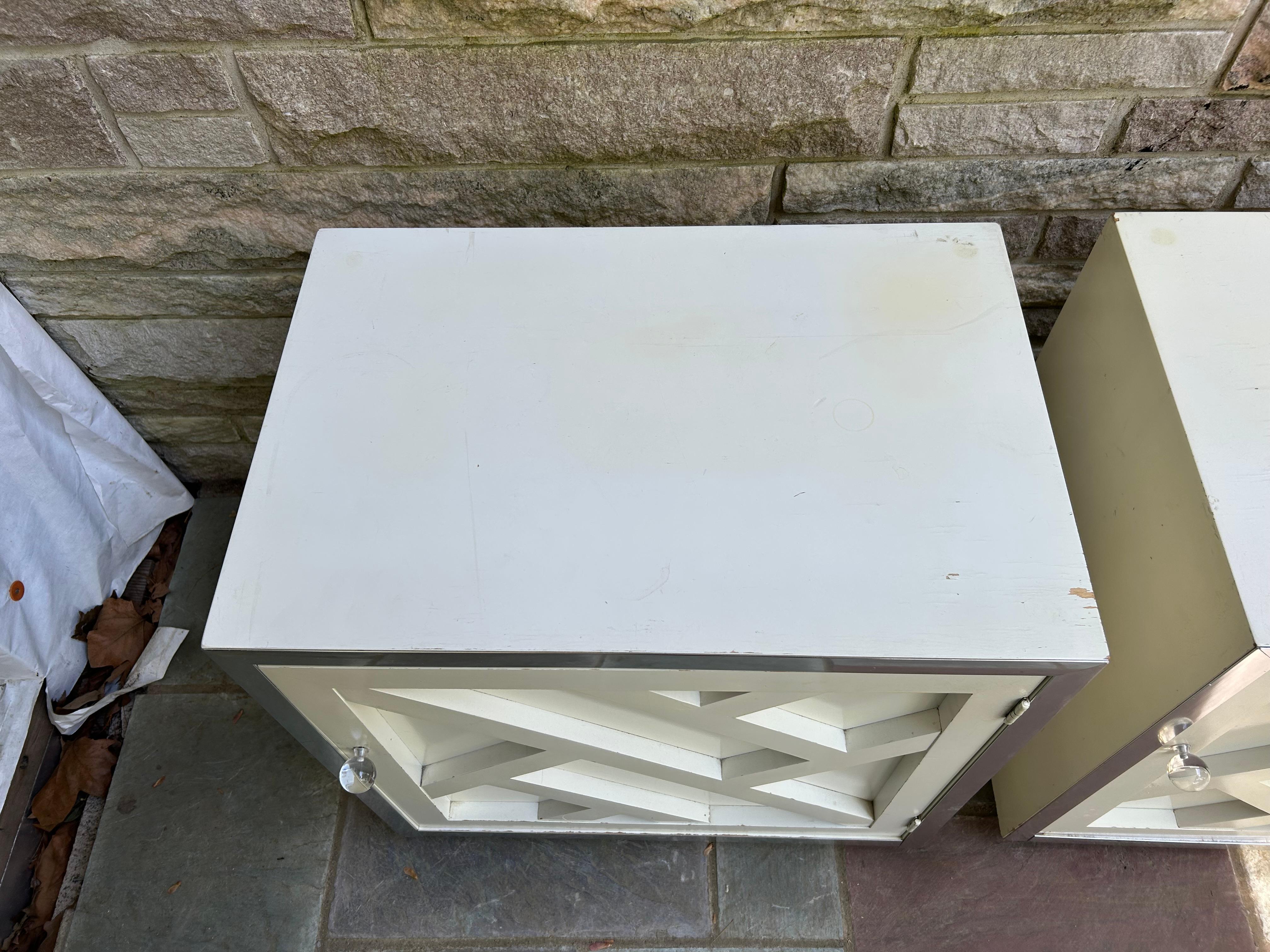 American Stylish Pair Lattice Front Chrome Lacquered Night Stands Mid-century Modern For Sale