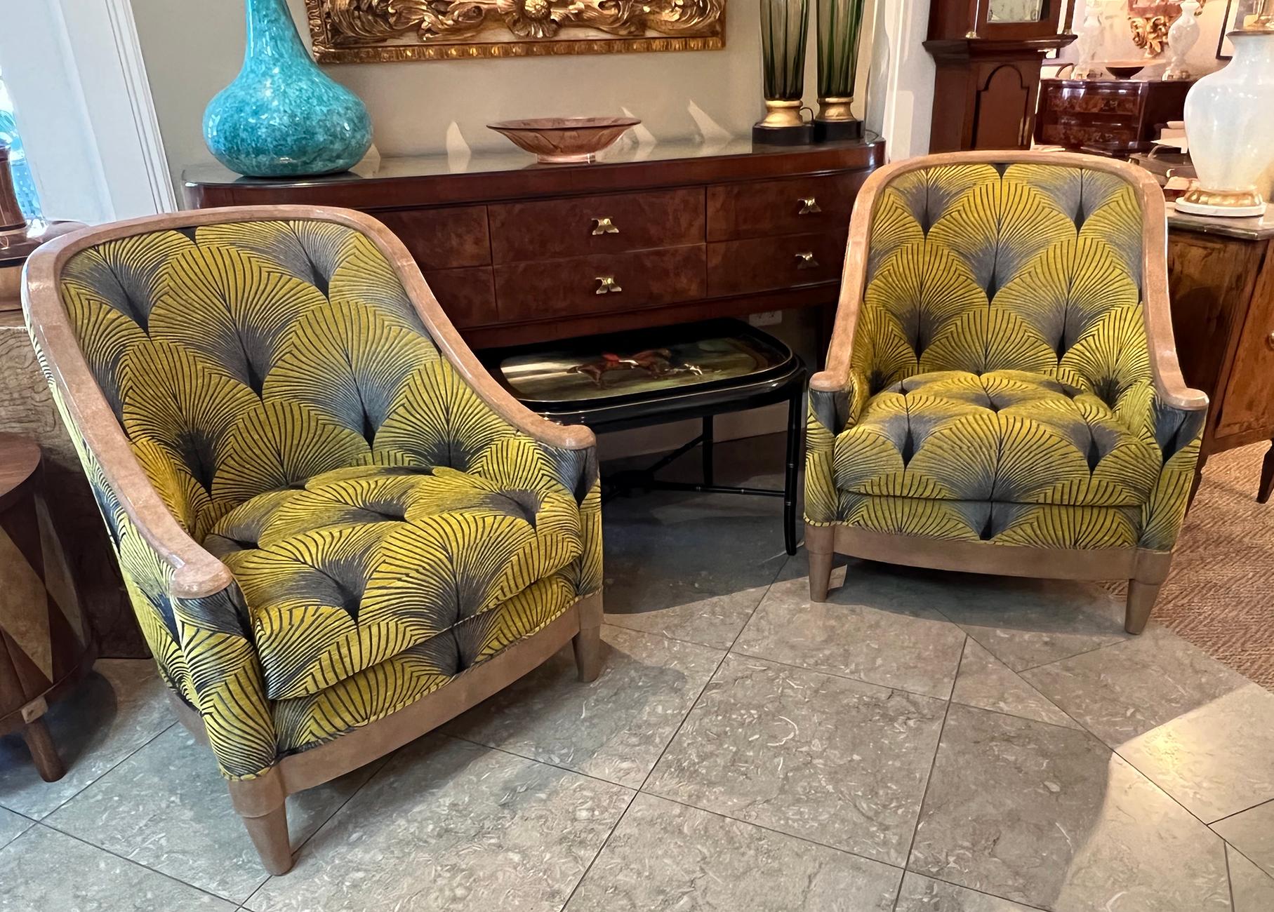 Elegante Pareja de Bergeres de Shagreen con Respaldo de Barril de Estilo Art Decó de Lx Rossi Siglo XXI y contemporáneo en venta