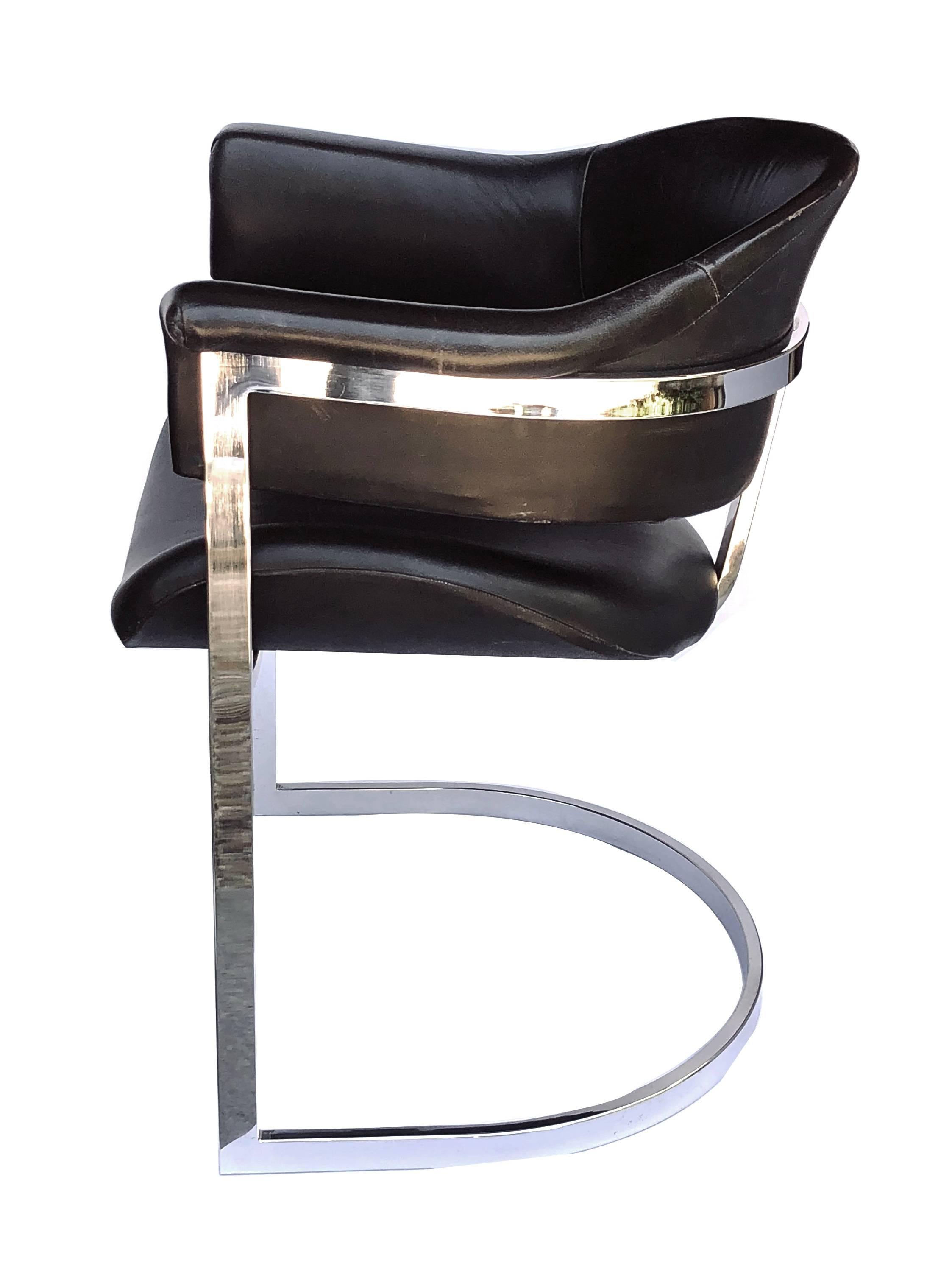 Stylish Pair of Italian Chrome and Black Leather Chairs by Vittorio Introini In Good Condition In San Francisco, CA