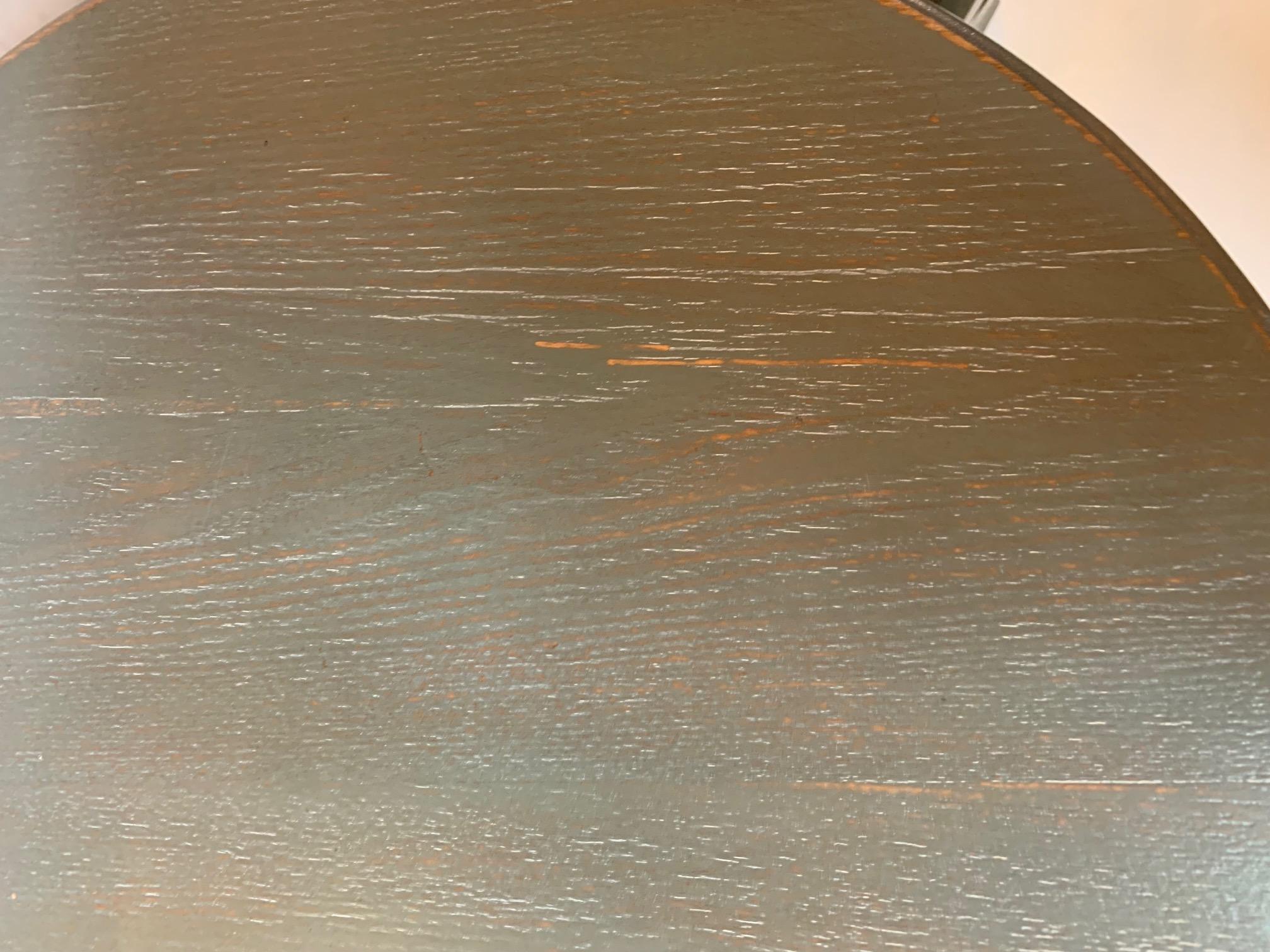 Stylish Pair of Round Slate Gray Blue Painted End or Side Tables In Good Condition In Hopewell, NJ