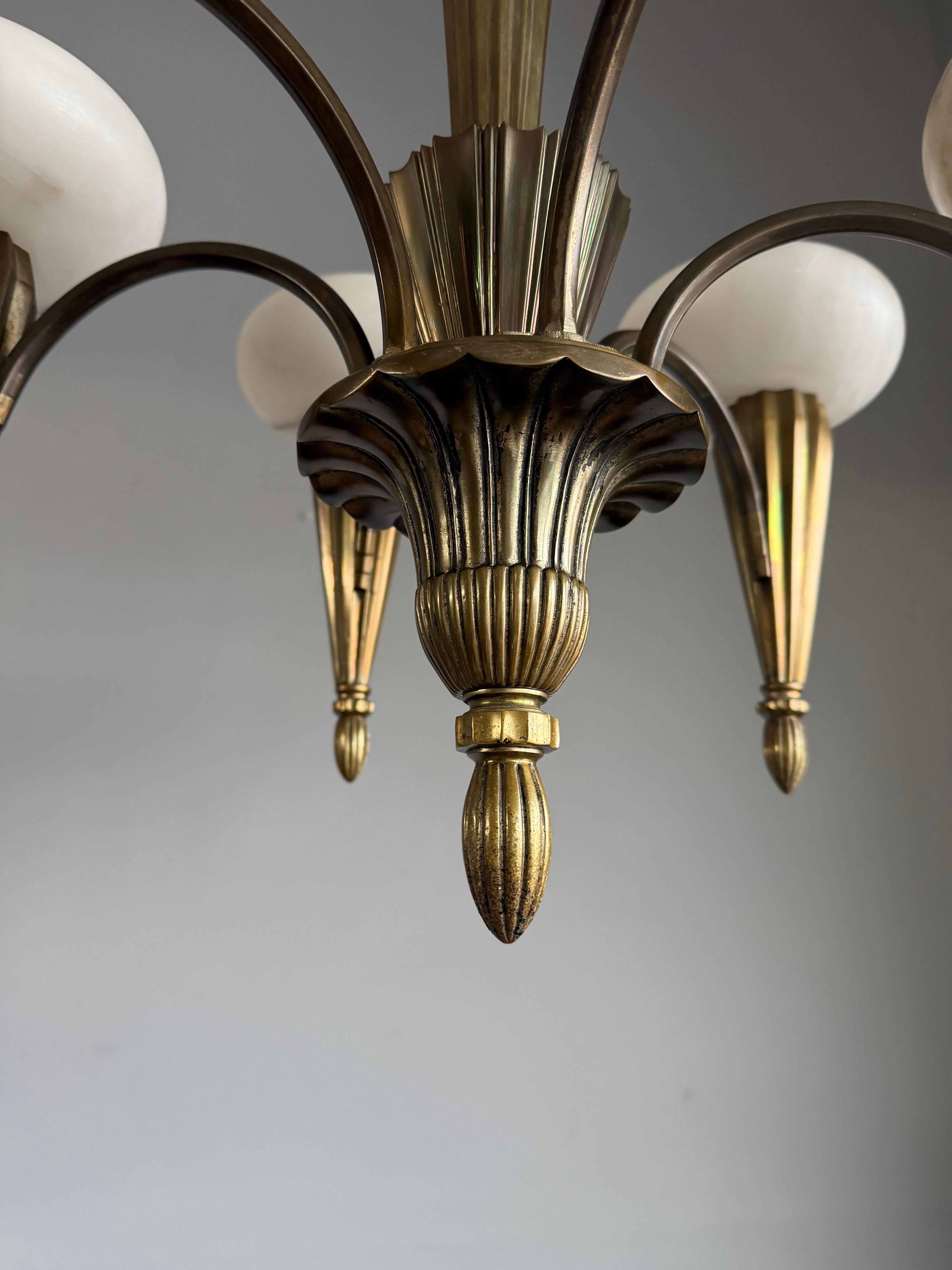 Lustre / Pendentif Art Déco en bronze de taille parfaite. Ombres d'albâtre en vente 6
