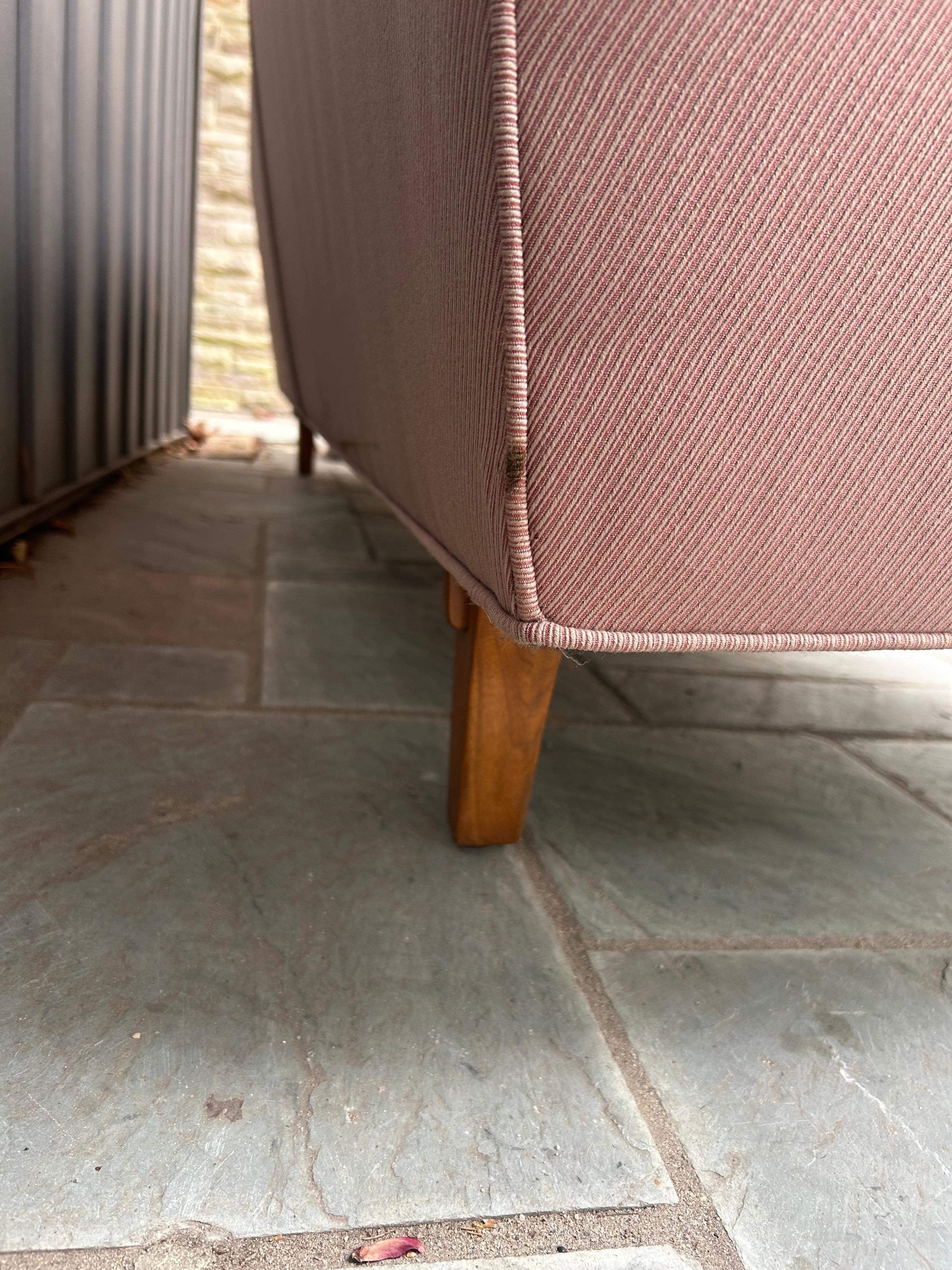 Divano in legno di noce di Edward Wormley per Dunbar, metà secolo. in vendita 5