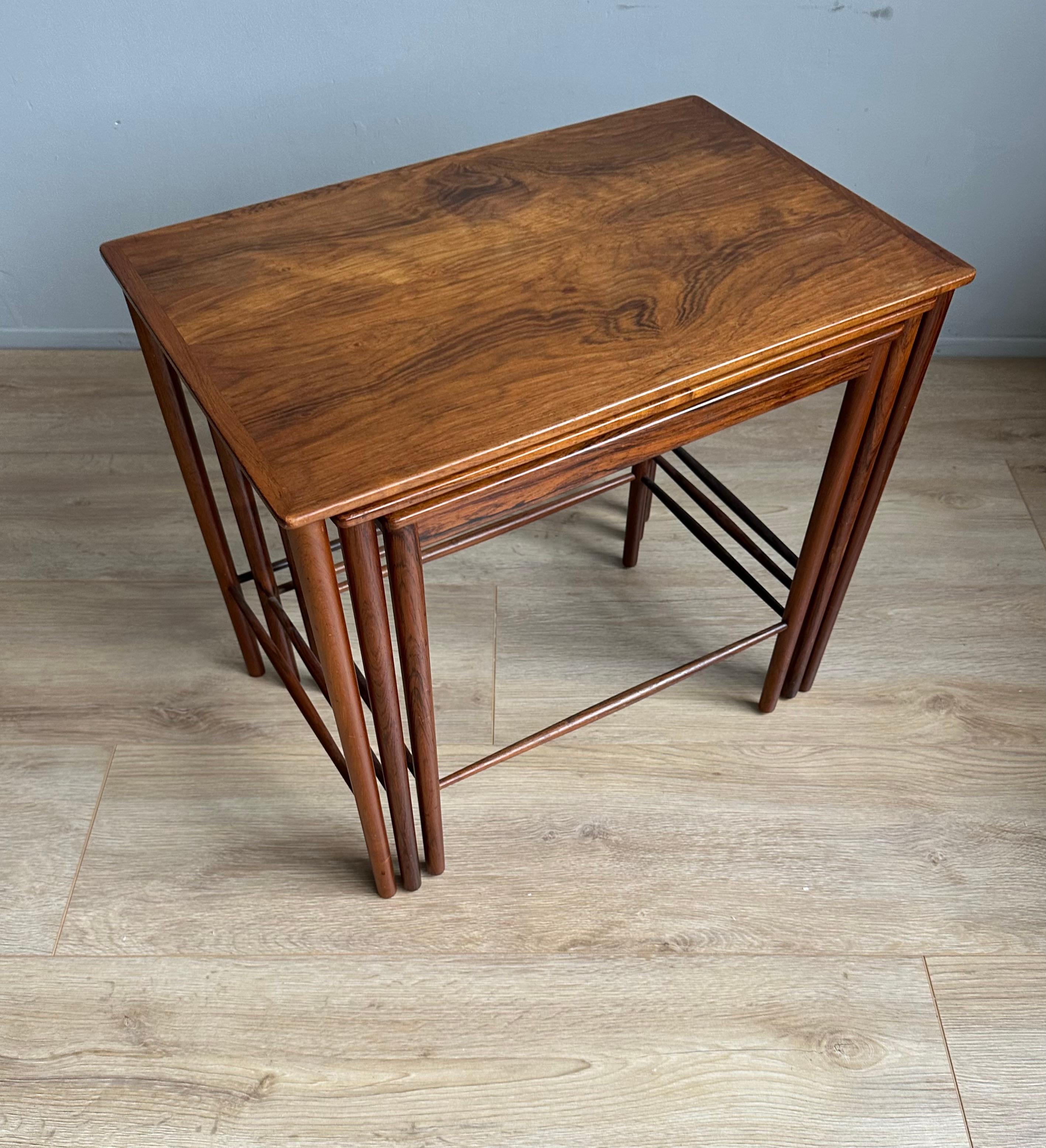 Mid-Century Modern Tables gigognes élégantes et pratiques par Grete Jalk pour P. Jeppesens Møbelfabrik 60s en vente