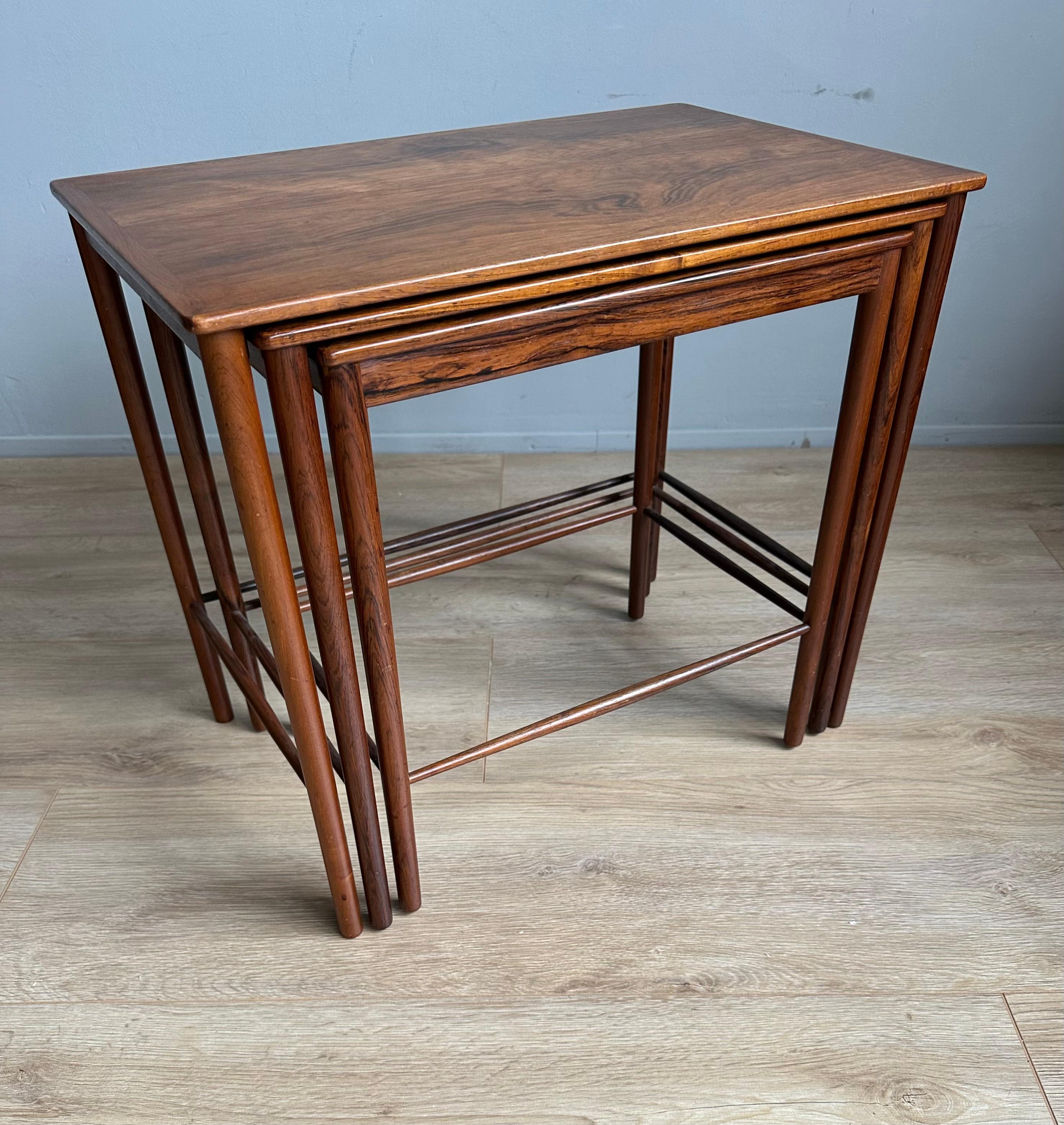 20ième siècle Tables gigognes élégantes et pratiques par Grete Jalk pour P. Jeppesens Møbelfabrik 60s en vente