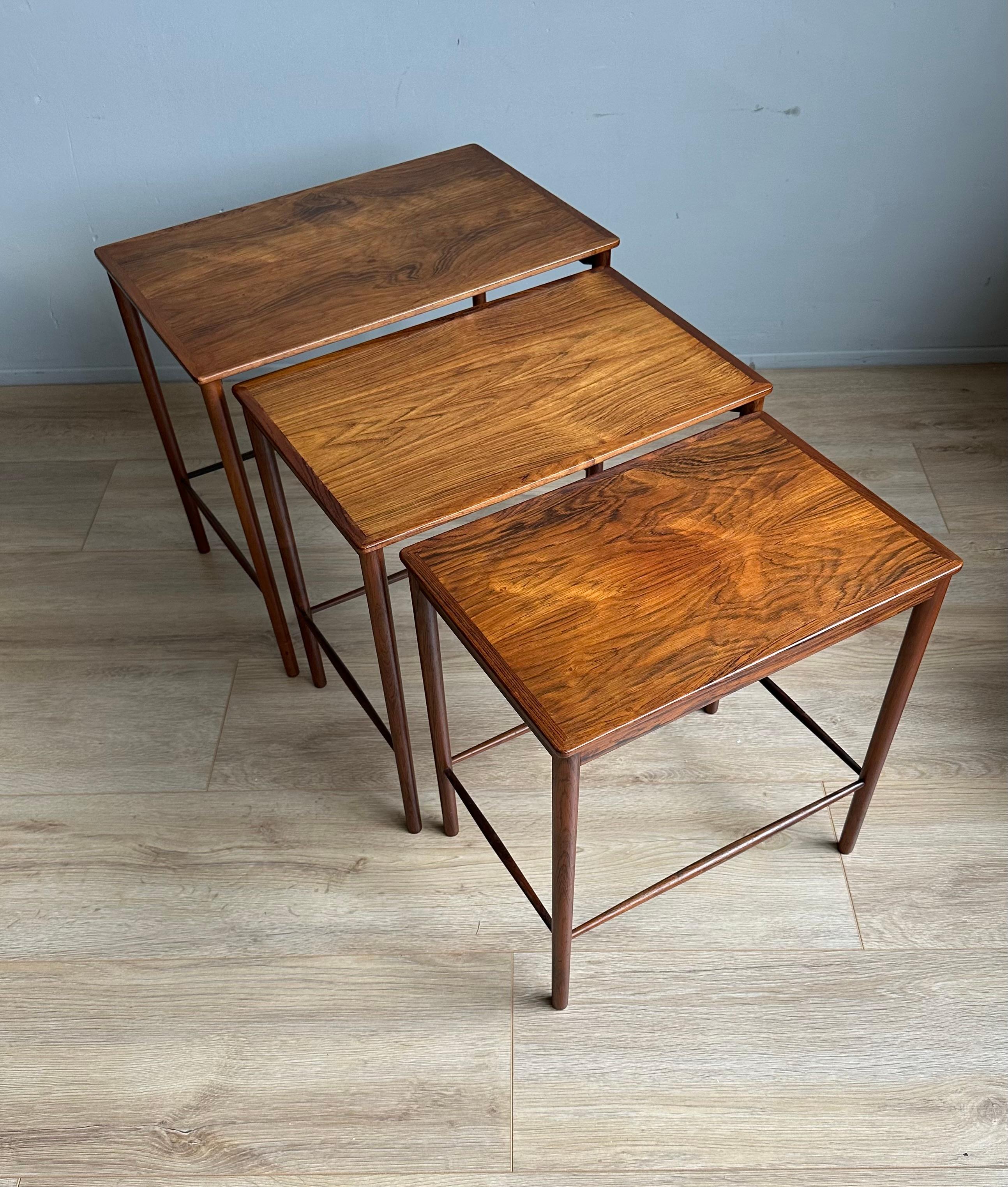 Bois Tables gigognes élégantes et pratiques par Grete Jalk pour P. Jeppesens Møbelfabrik 60s en vente