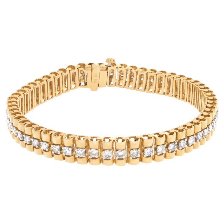Stylish president style link bracelet with approximately 3 carats