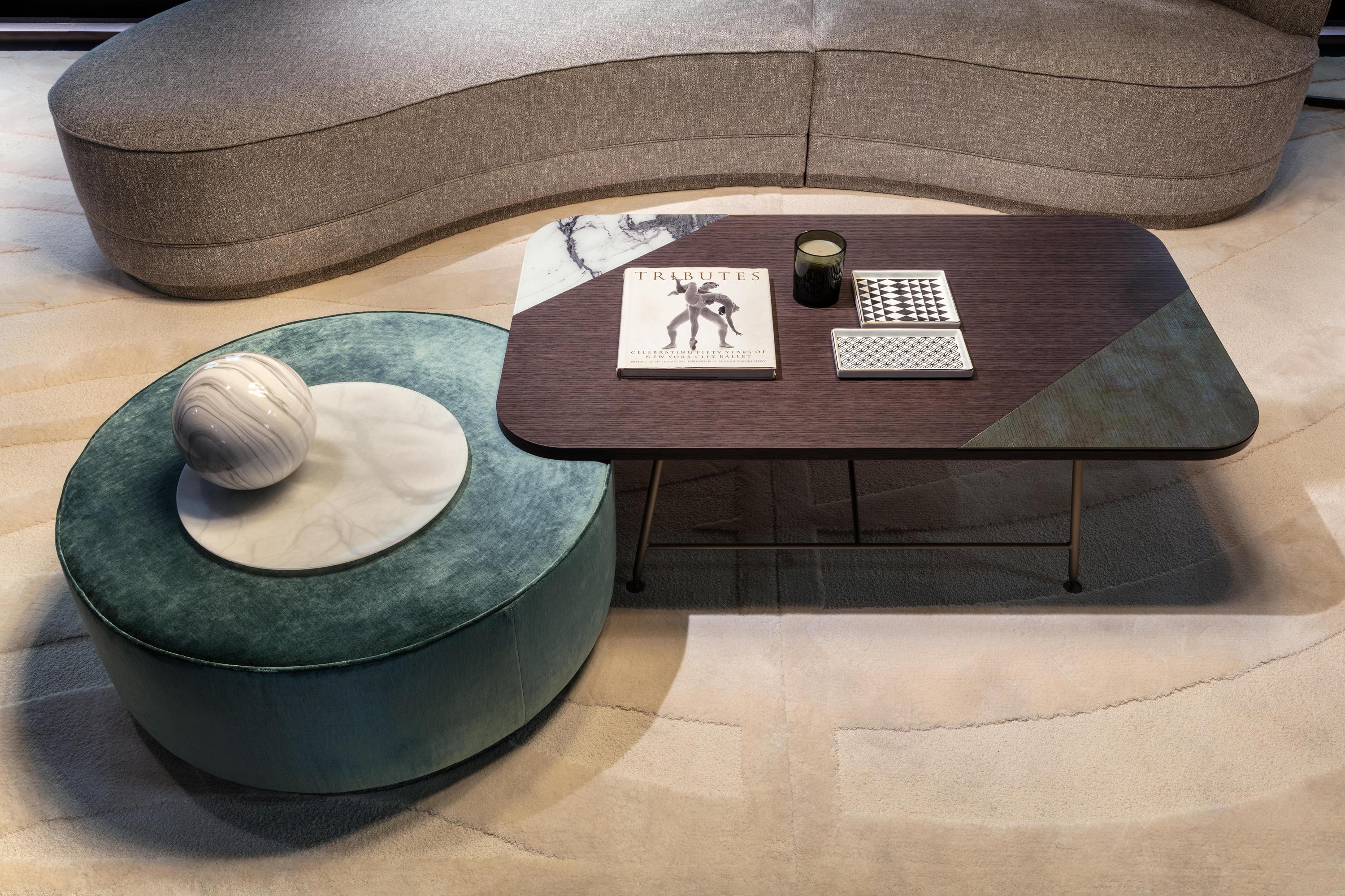 Sicis è lieta di darti il benvenuto a 'Casa'.
La misura di ispirazione classica in chiave contemporanea interpreta uno stile eclettico, elegante e raffinato. Gli interni esprimono personalità.
Una costante ricerca, l'attenzione alla qualità,