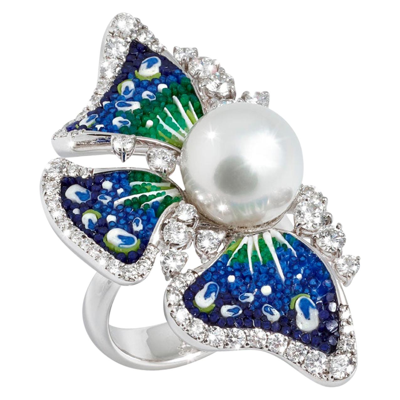 Bague élégante, or blanc, diamants blancs, perle décorée à la main de micro-mosaïque