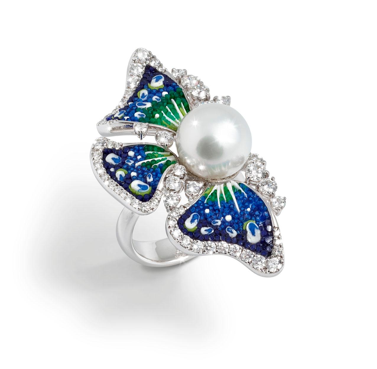 Brilliant Cut Stylish Ring White Gold White Diamonds Pearl Hand Decorated with Micro Mosaic For Sale