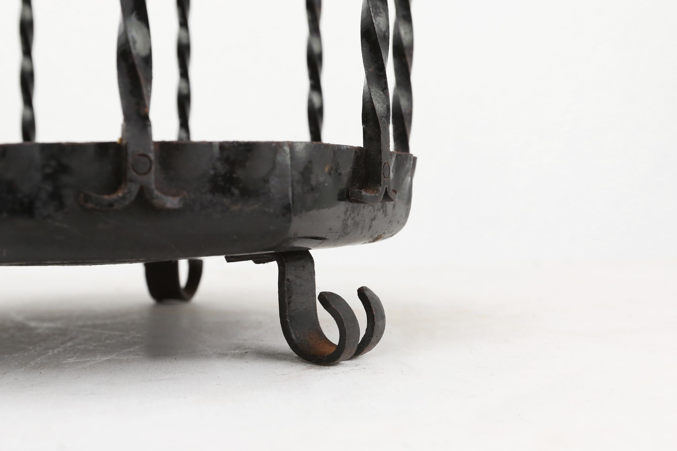 Stylish robust mid-century umbrella stand, France ca. 1950 For Sale 4