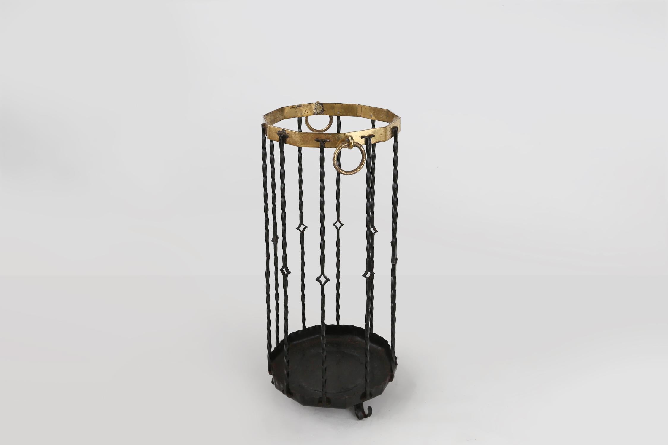 Stylish robust mid-century umbrella stand, France ca. 1950 For Sale 1