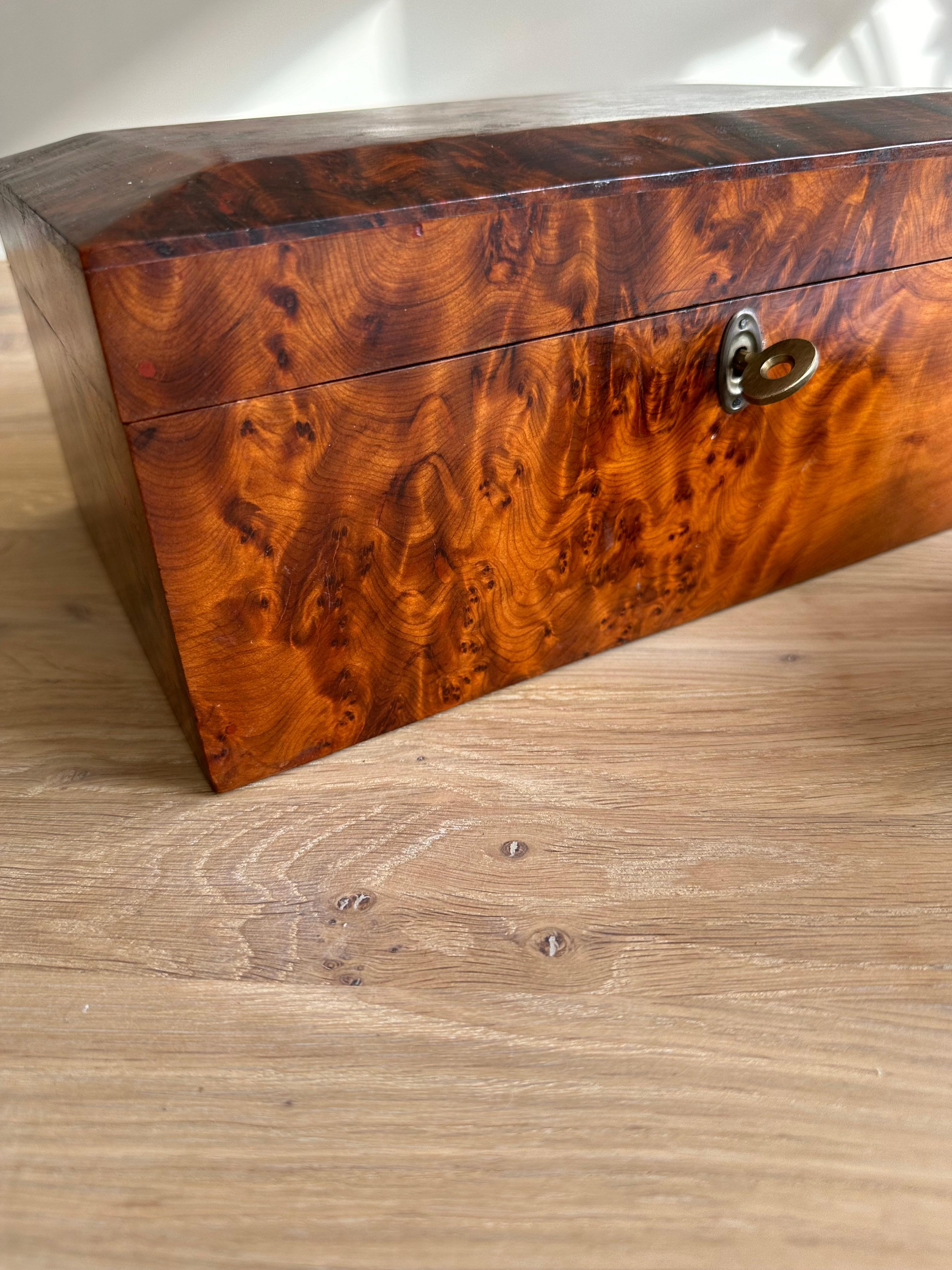 Elegante Juego De Madera De Burl / Burr Dos Cofres / Cajas Para Joyas Con Marco De Fotos Artes y manualidades en venta