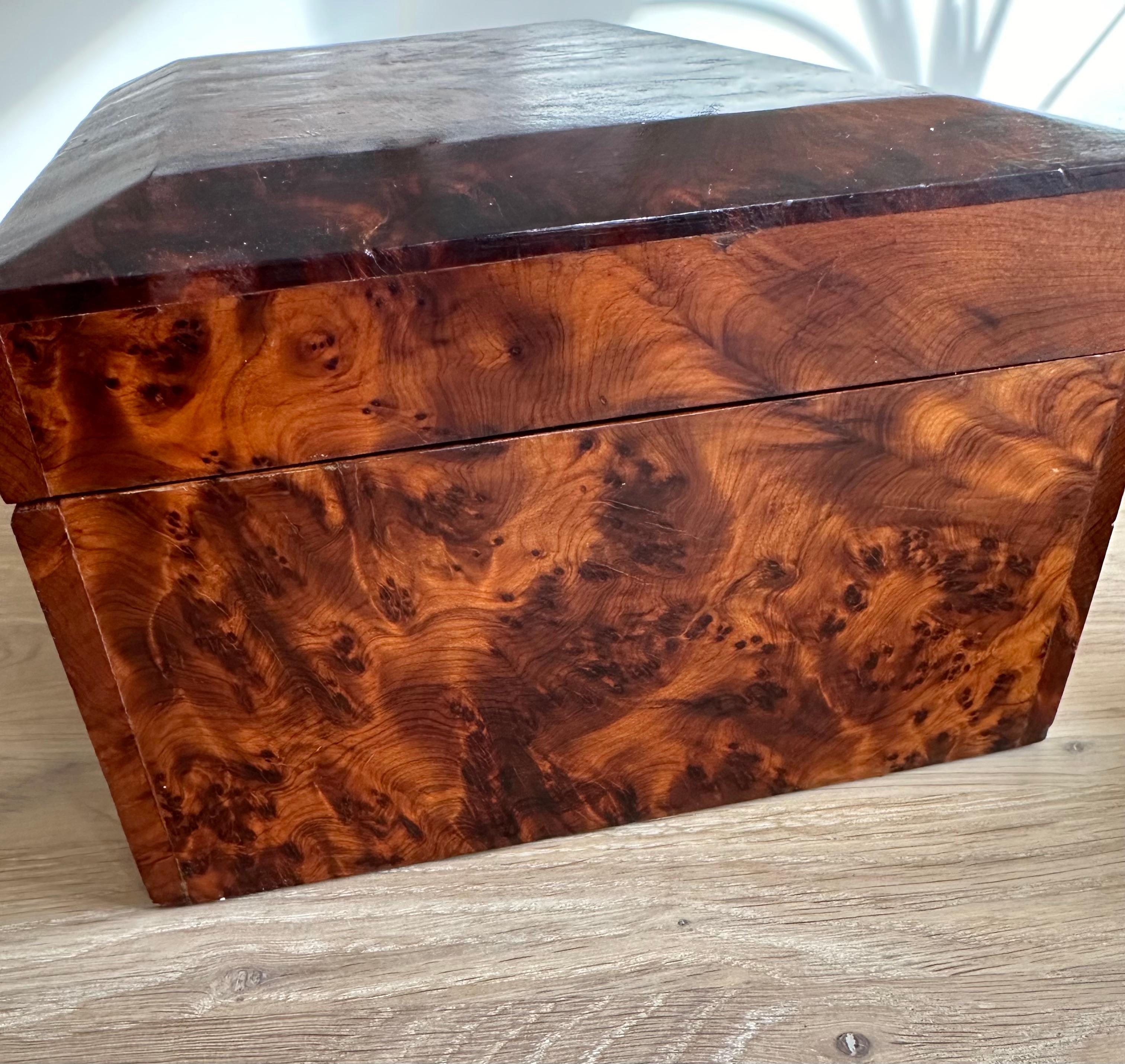 Elegante Juego De Madera De Burl / Burr Dos Cofres / Cajas Para Joyas Con Marco De Fotos Francés en venta