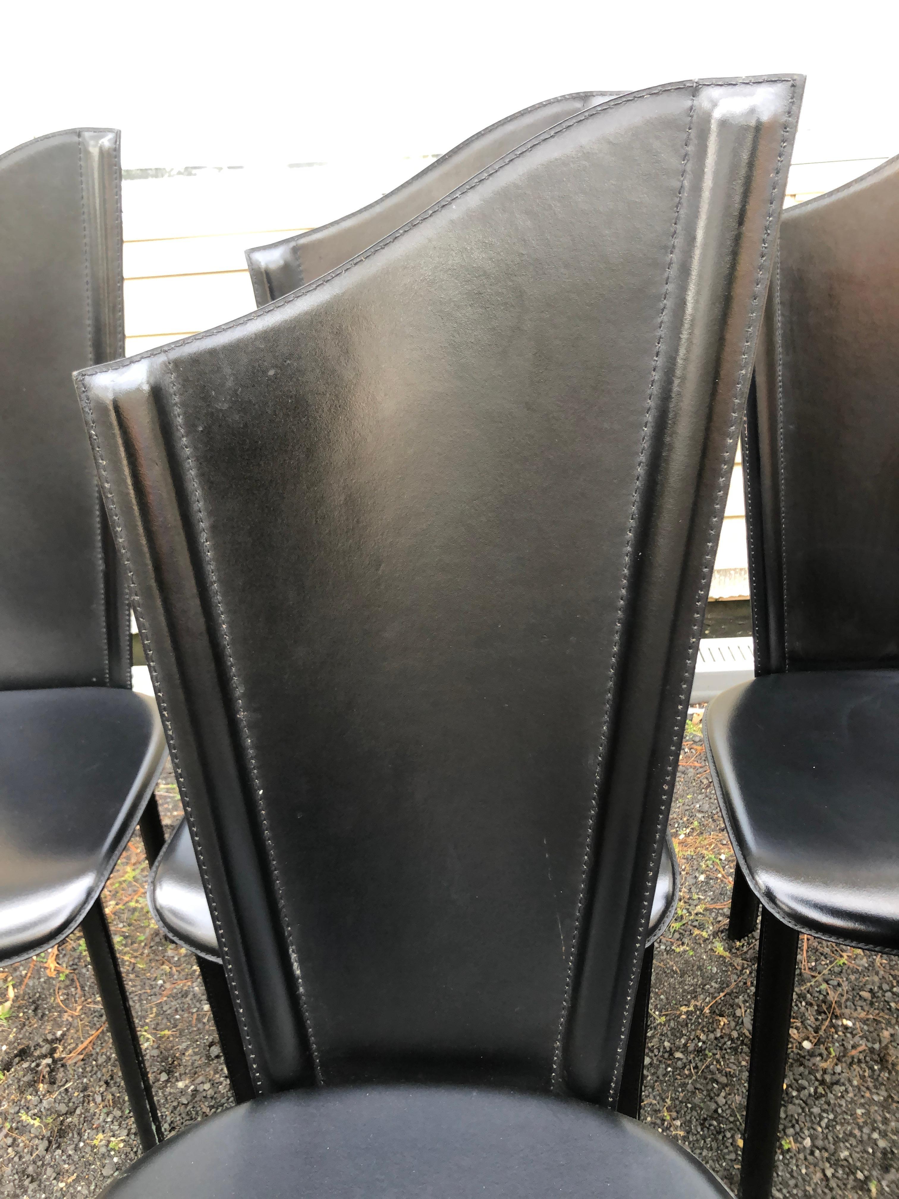 Stylish Set of 8 Italian Black Leather Dining Chair Tall Asymmetric Back   In Good Condition For Sale In Pemberton, NJ