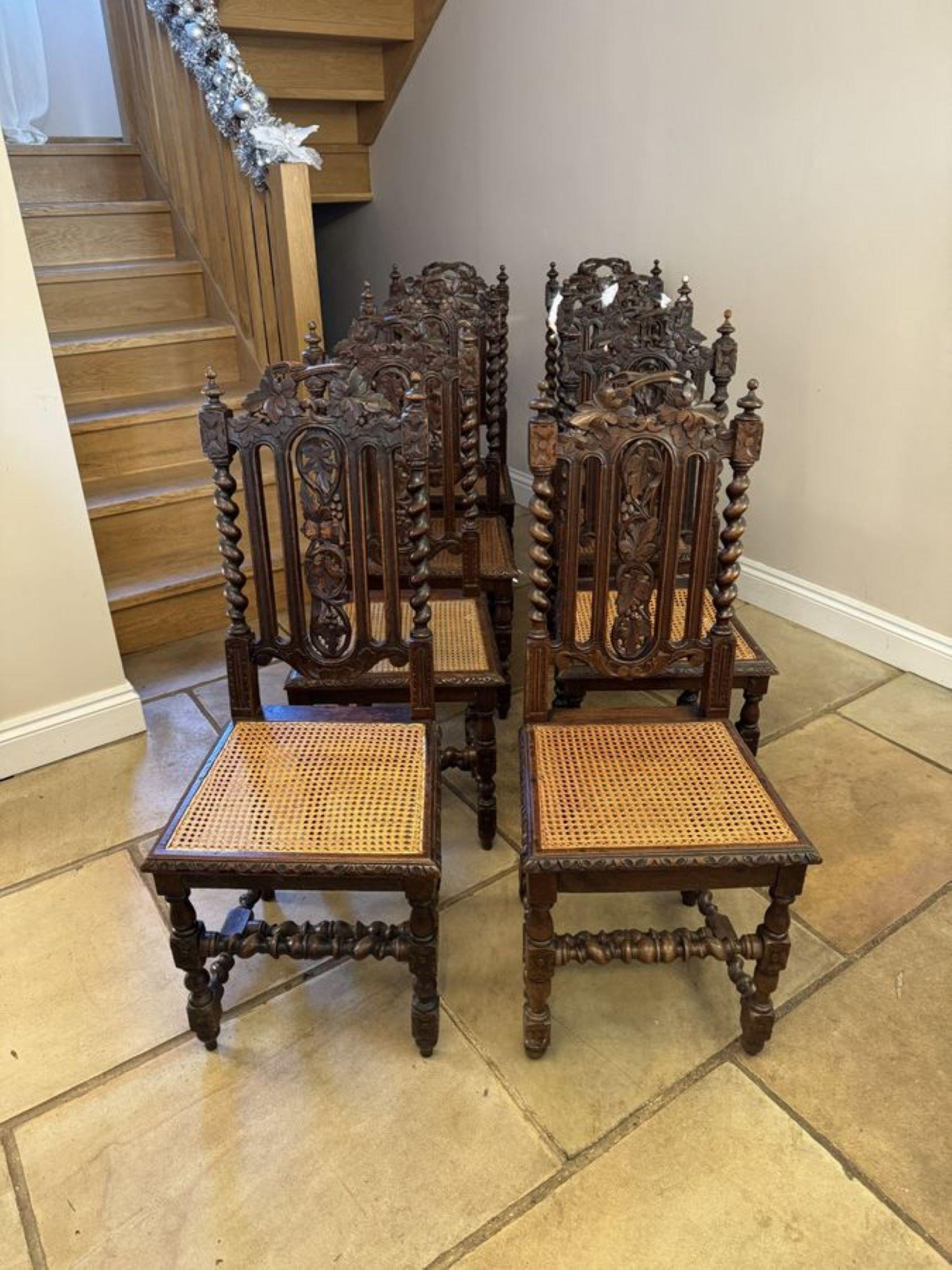 Elegante juego de ocho sillas de comedor antiguas de roble tallado de calidad victoriana en Bueno estado para la venta en Ipswich, GB