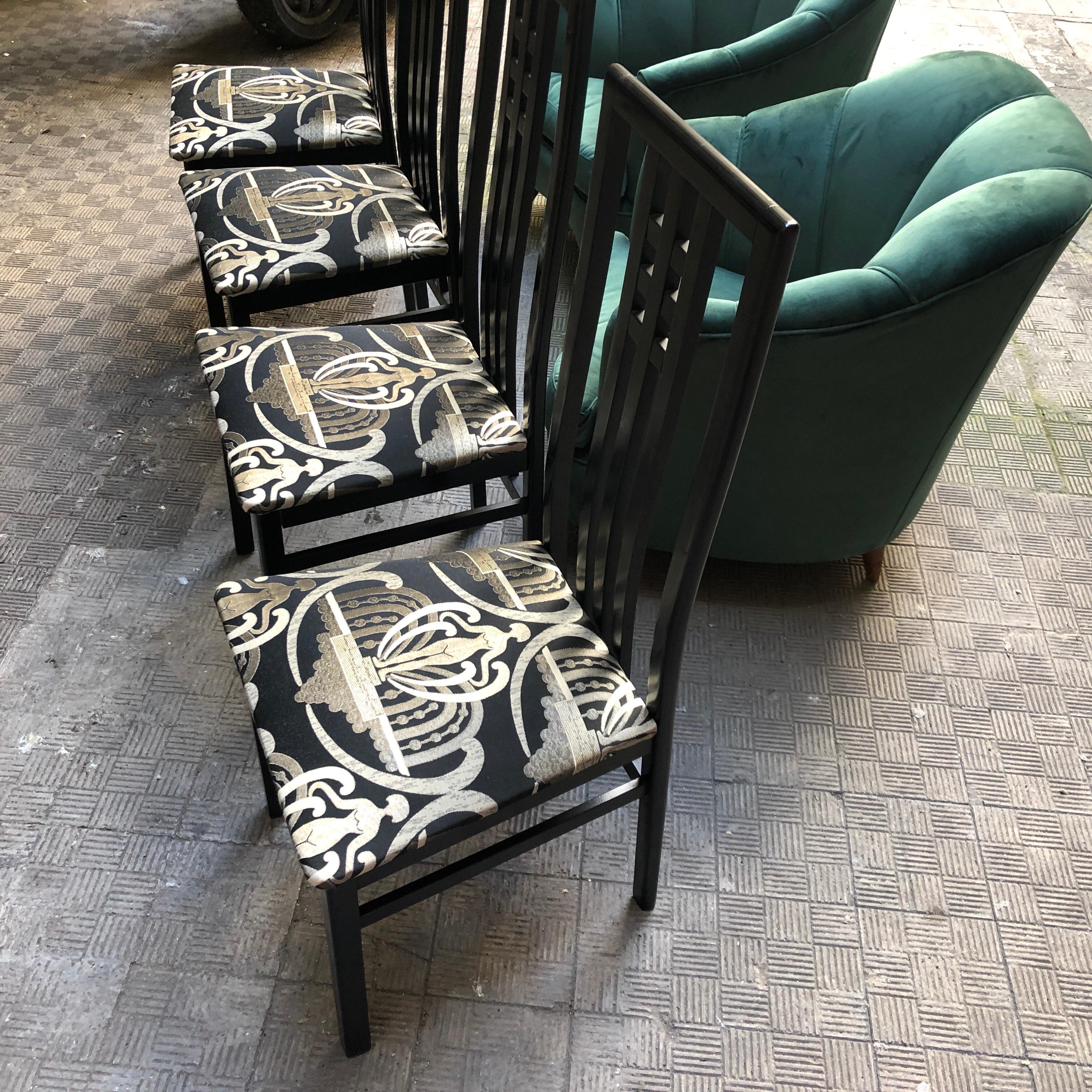 Stylish Set of Four Mid-Century Modern Italian Dining Chairs, circa 1970 2