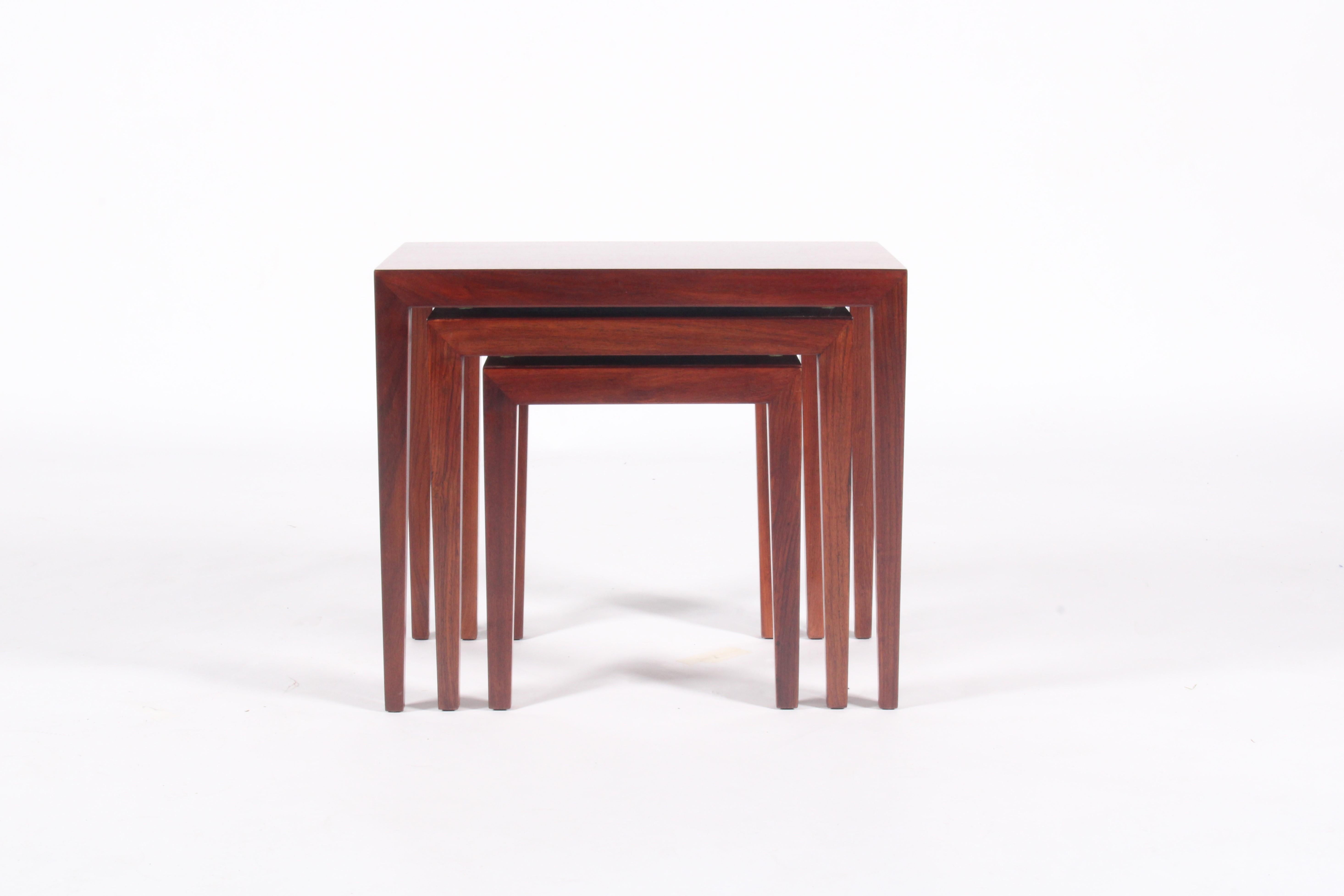Stylish Set Of Three Danish Nesting Tables By Severin Hansen * Free Shipping In Good Condition For Sale In Portlaoise, IE