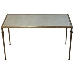 Élégante table basse cocktail Lillian August en feuilles d'argent et miroir antique