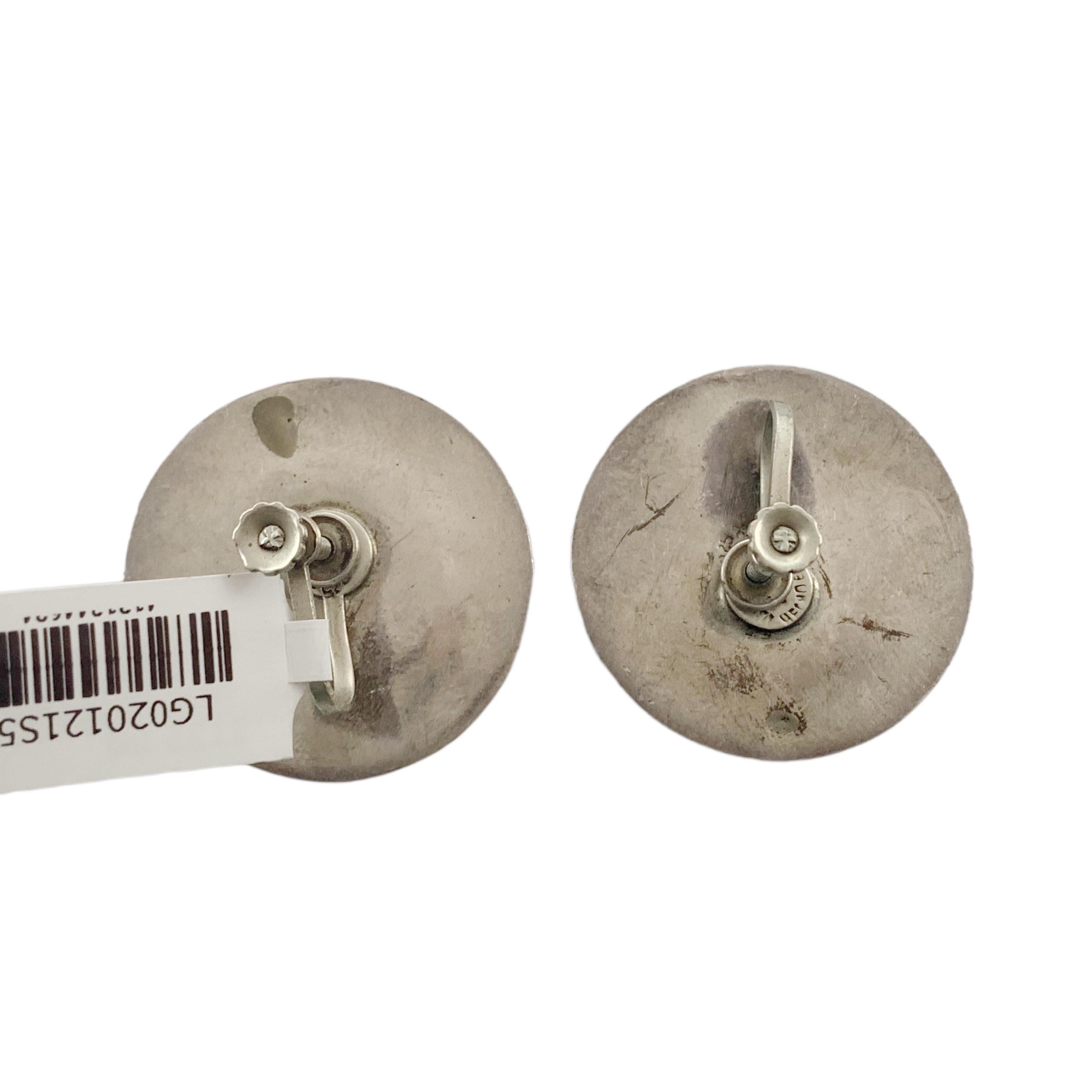 Stylish Silver Stud Earrings  In New Condition For Sale In Carlsbad, CA