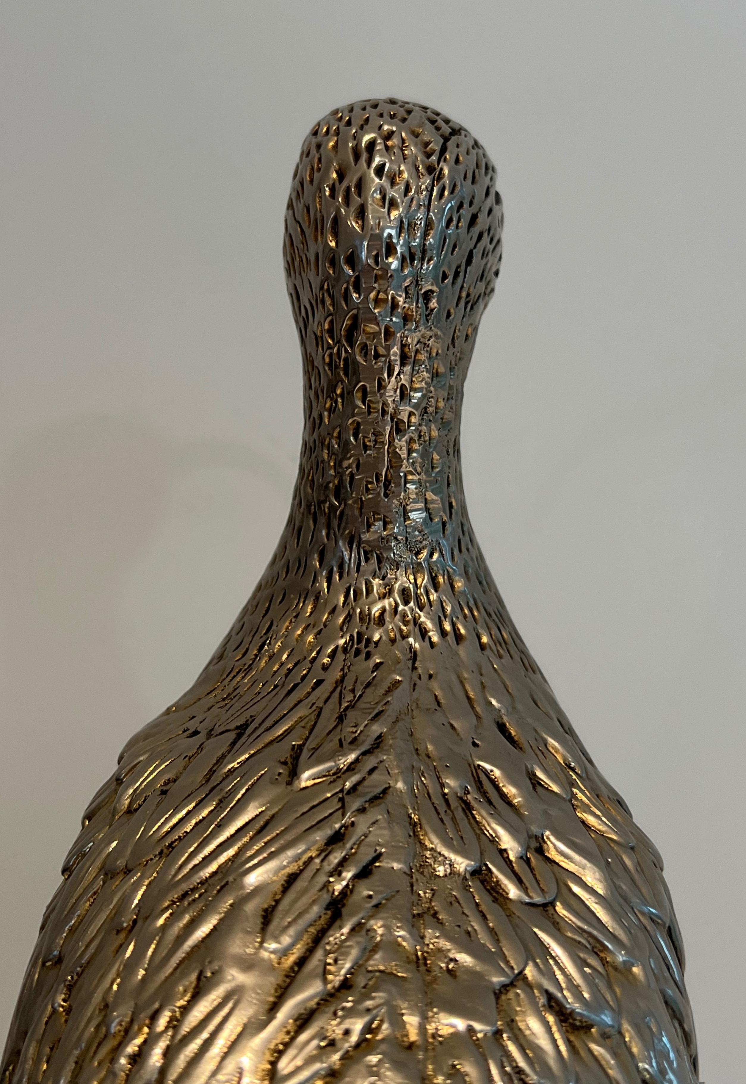 Élégant oiseau en laiton argenté. Travail français. Circa 1970 en vente 9