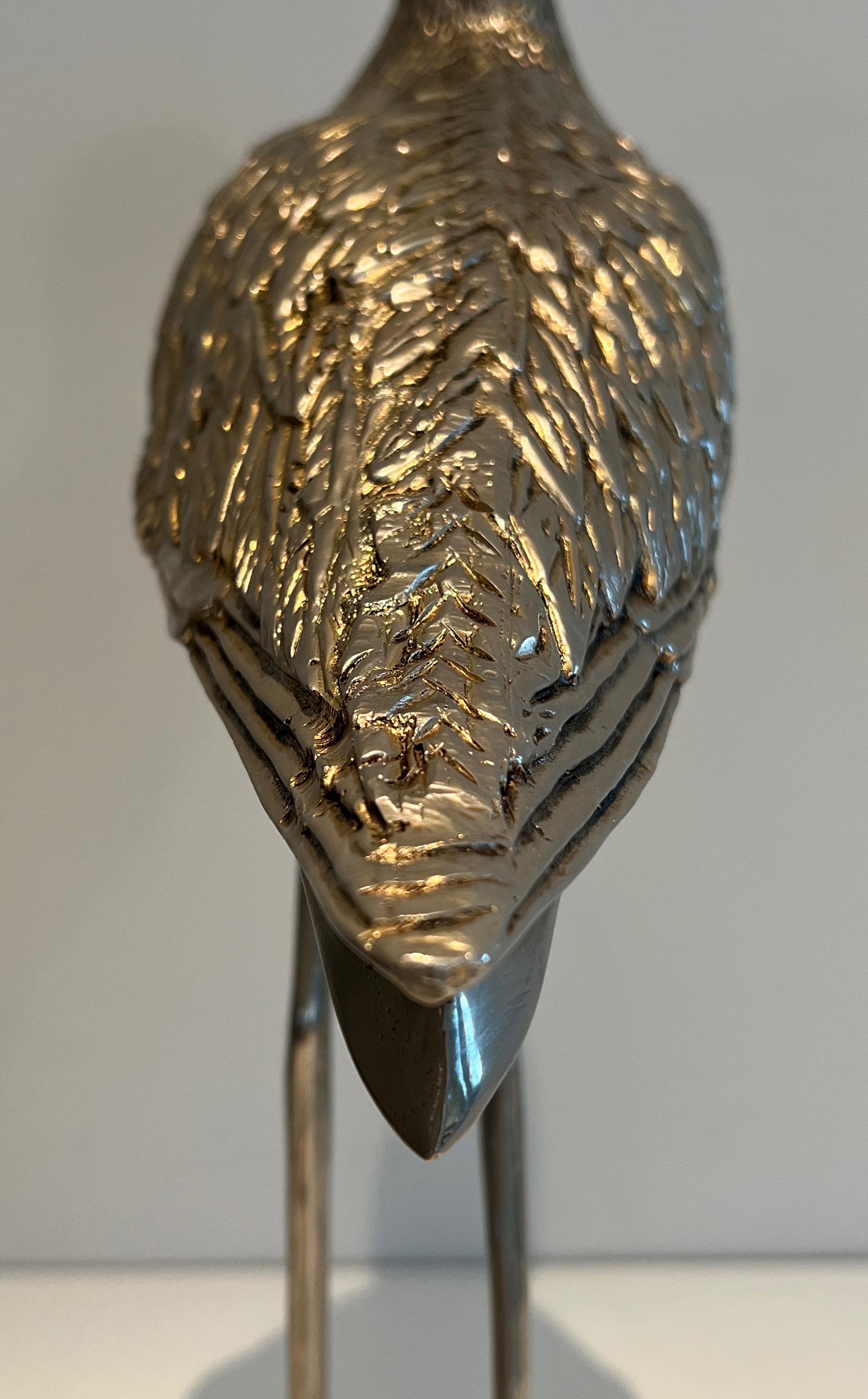 Élégant oiseau en laiton argenté. Travail français. Circa 1970 en vente 10