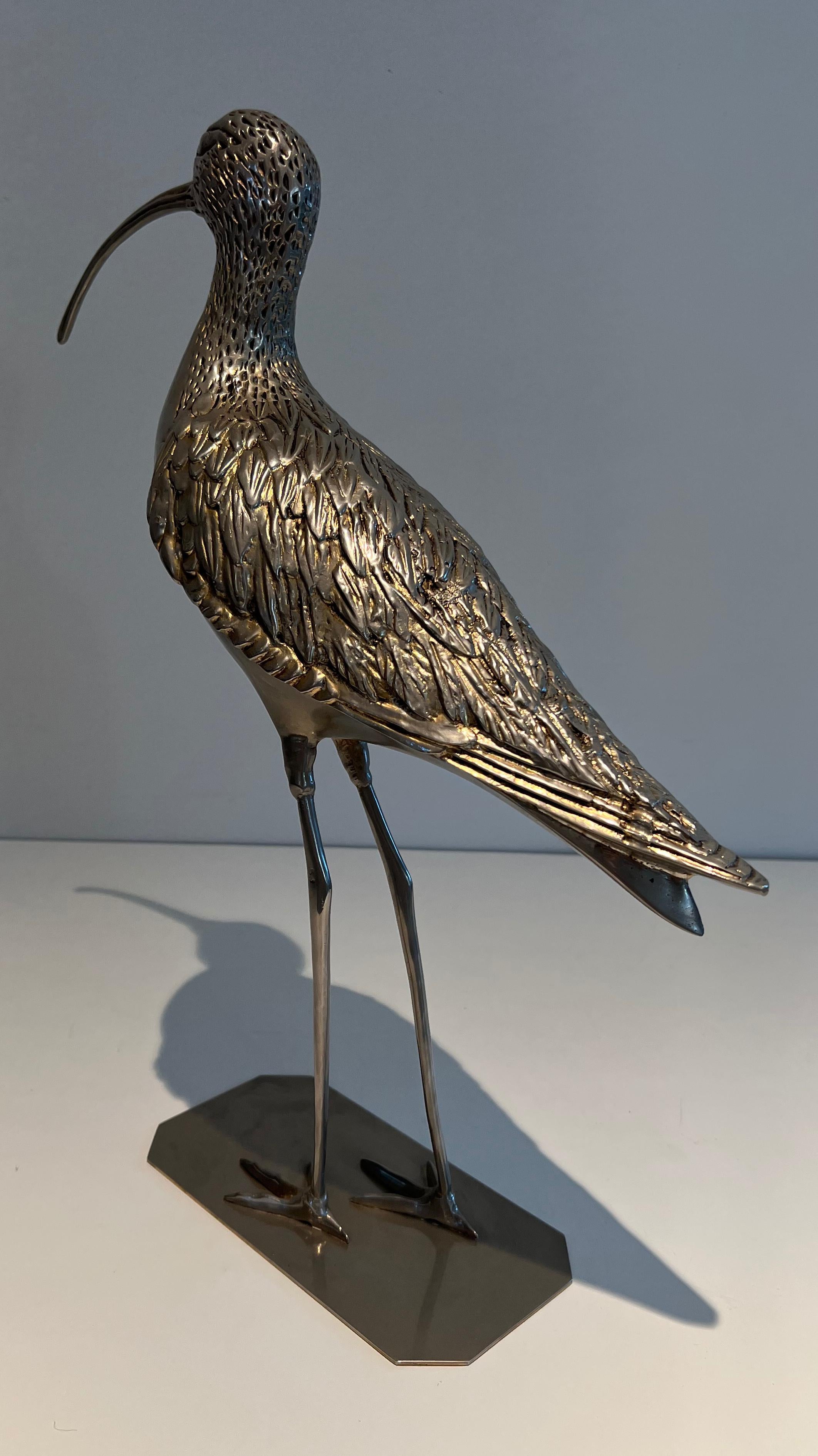 Néoclassique Élégant oiseau en laiton argenté. Travail français. Circa 1970 en vente