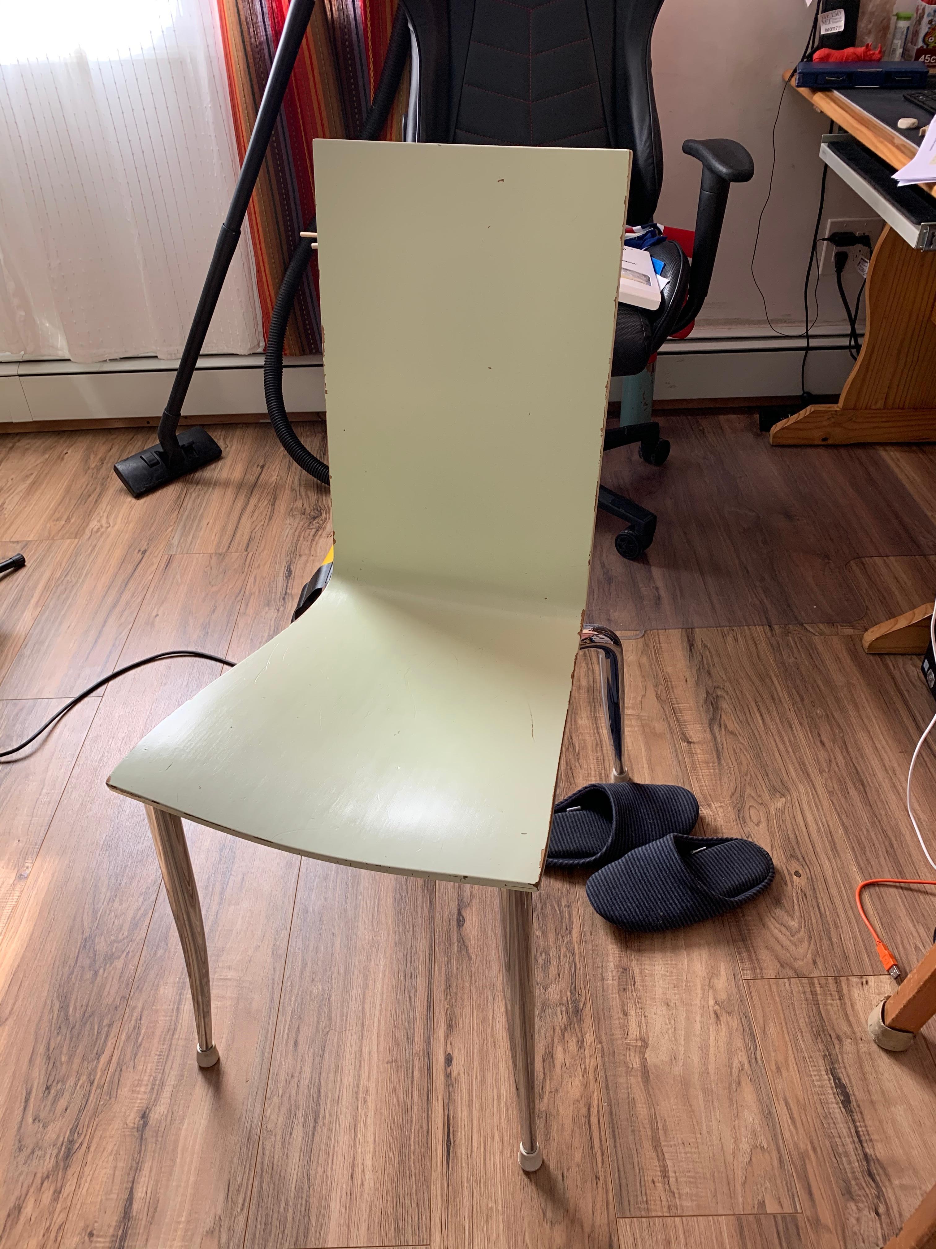 Stylish Single Side Chair In Good Condition For Sale In Bronx, NY