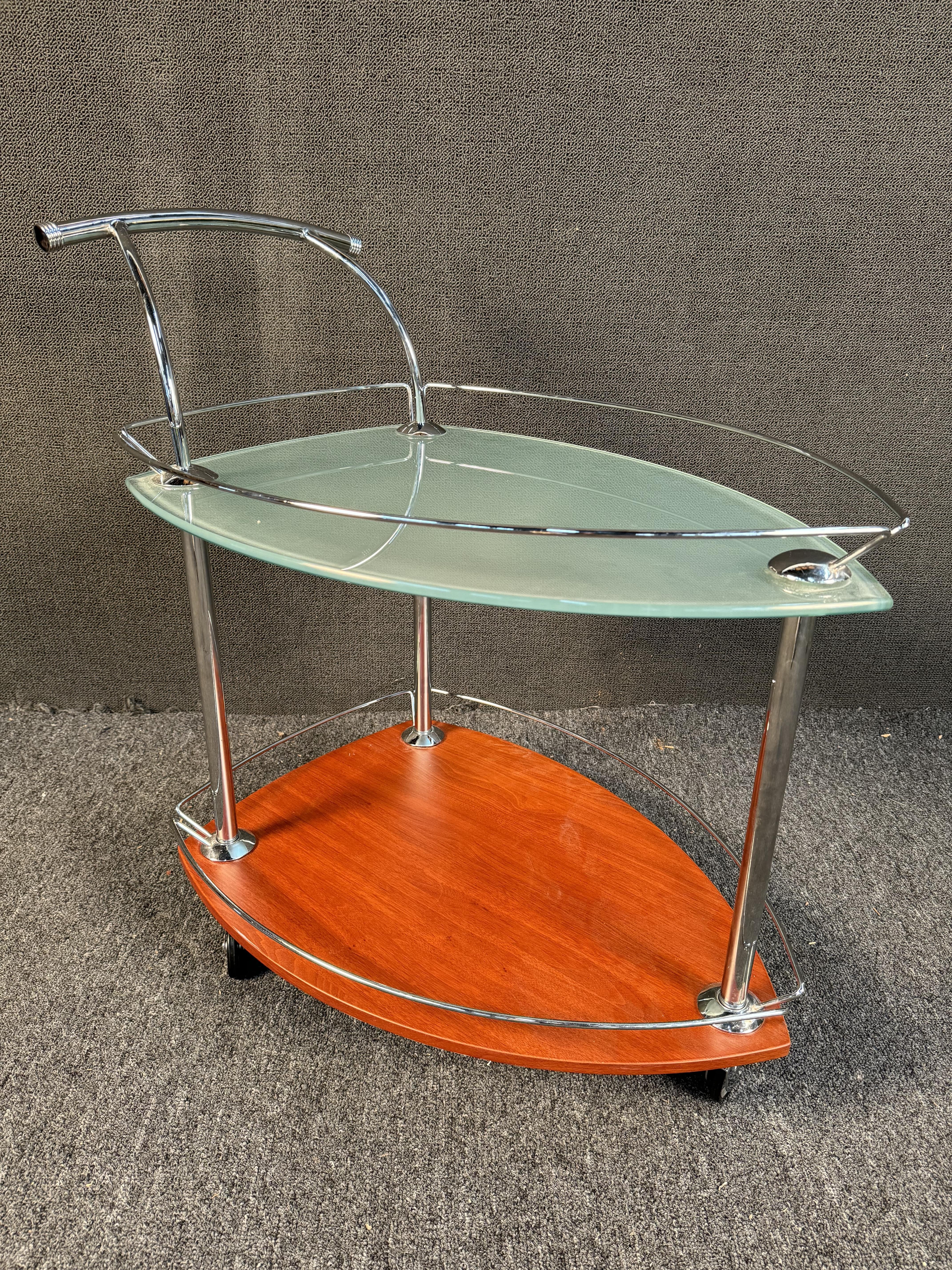 Stylish Tempered Glass Bar Cart For Sale 4