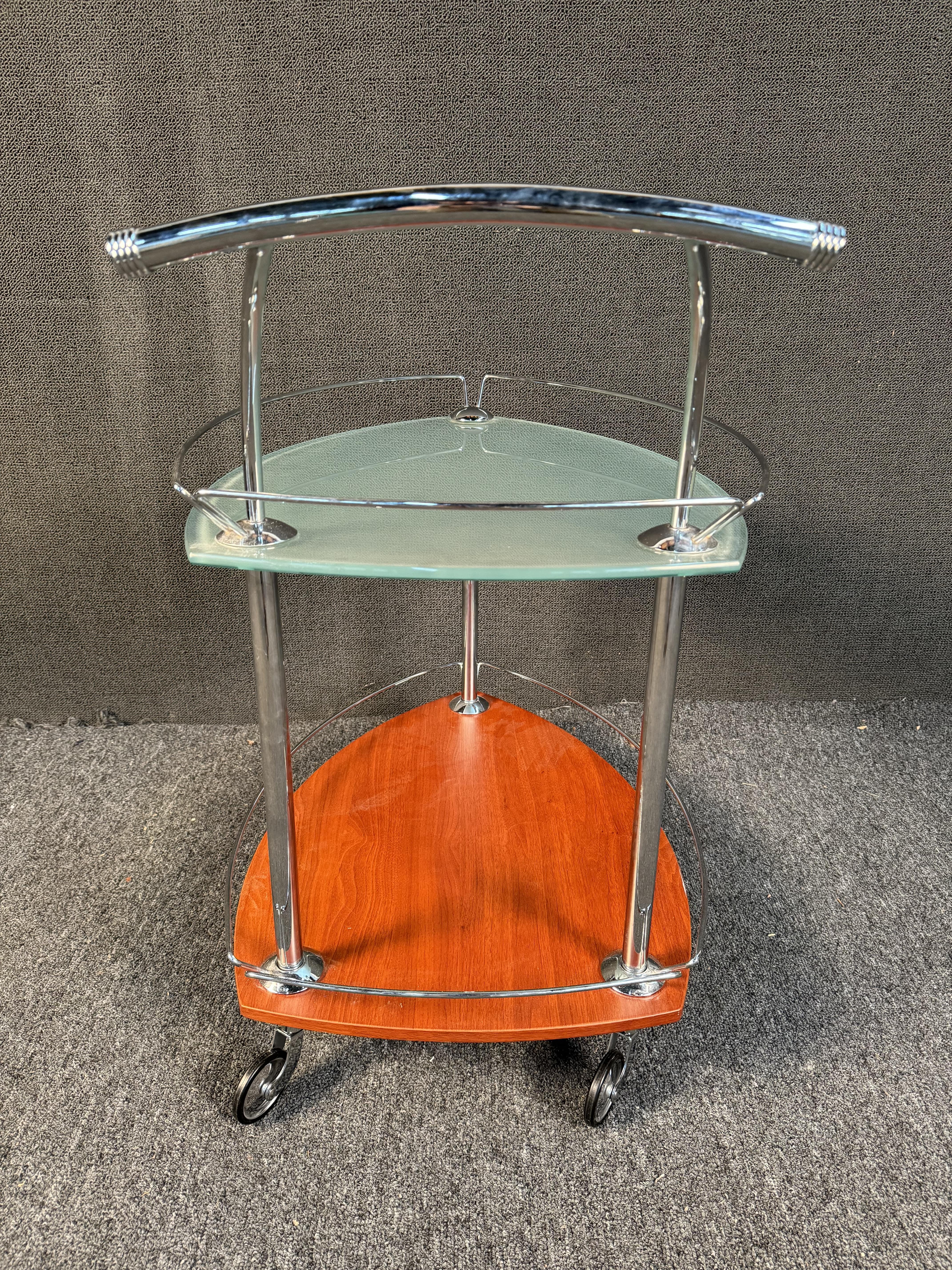 Stylish Tempered Glass Bar Cart For Sale 1