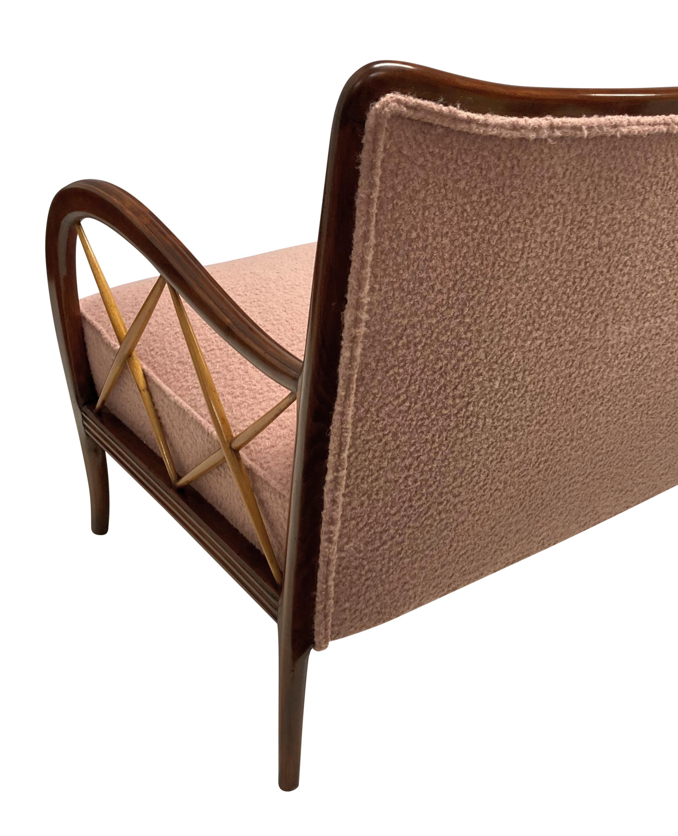 Stilvolles Dreisitzer-Sofa von Paolo Buffa (Italienisch) im Angebot