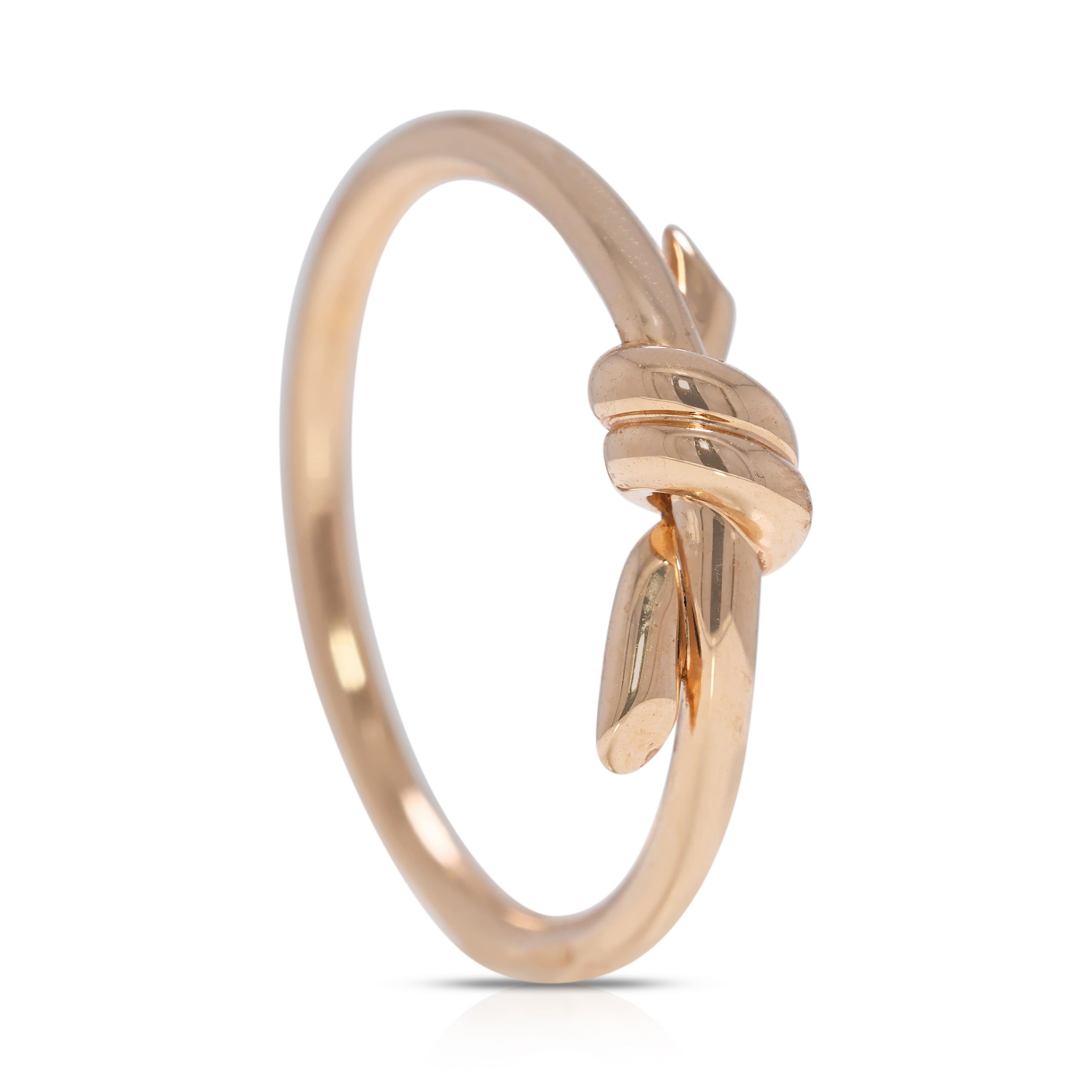 Stylish Tiffany & Co. Ring in 18K Yellow Gold For Sale 2