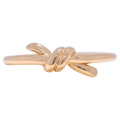 Stylish Tiffany & Co. Ring in 18K Yellow Gold