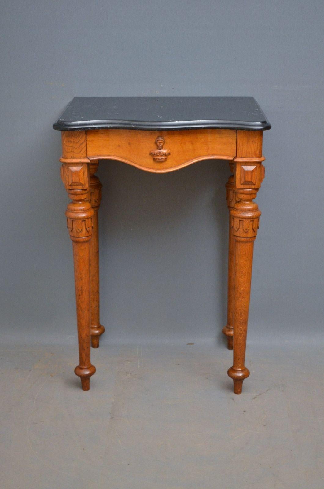 British Stylish Victorian Console Table in Oak For Sale