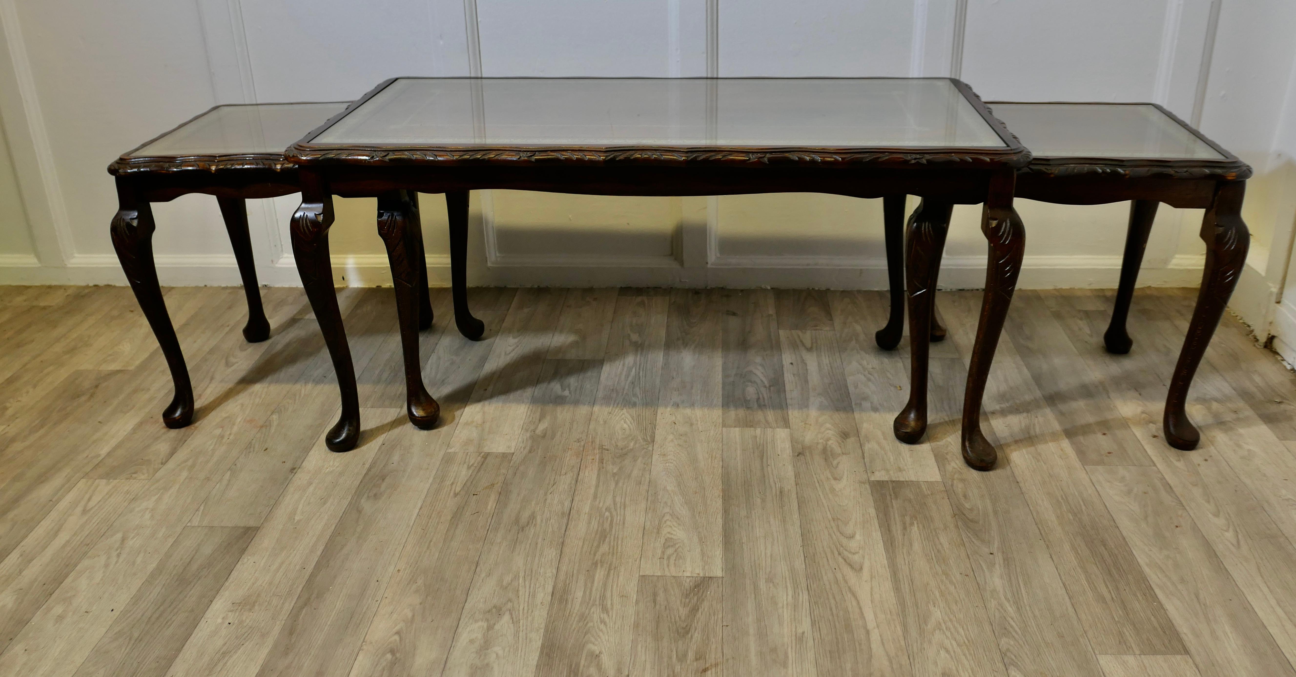 Hêtre Tables gigognes vintage des années 1950 en vente