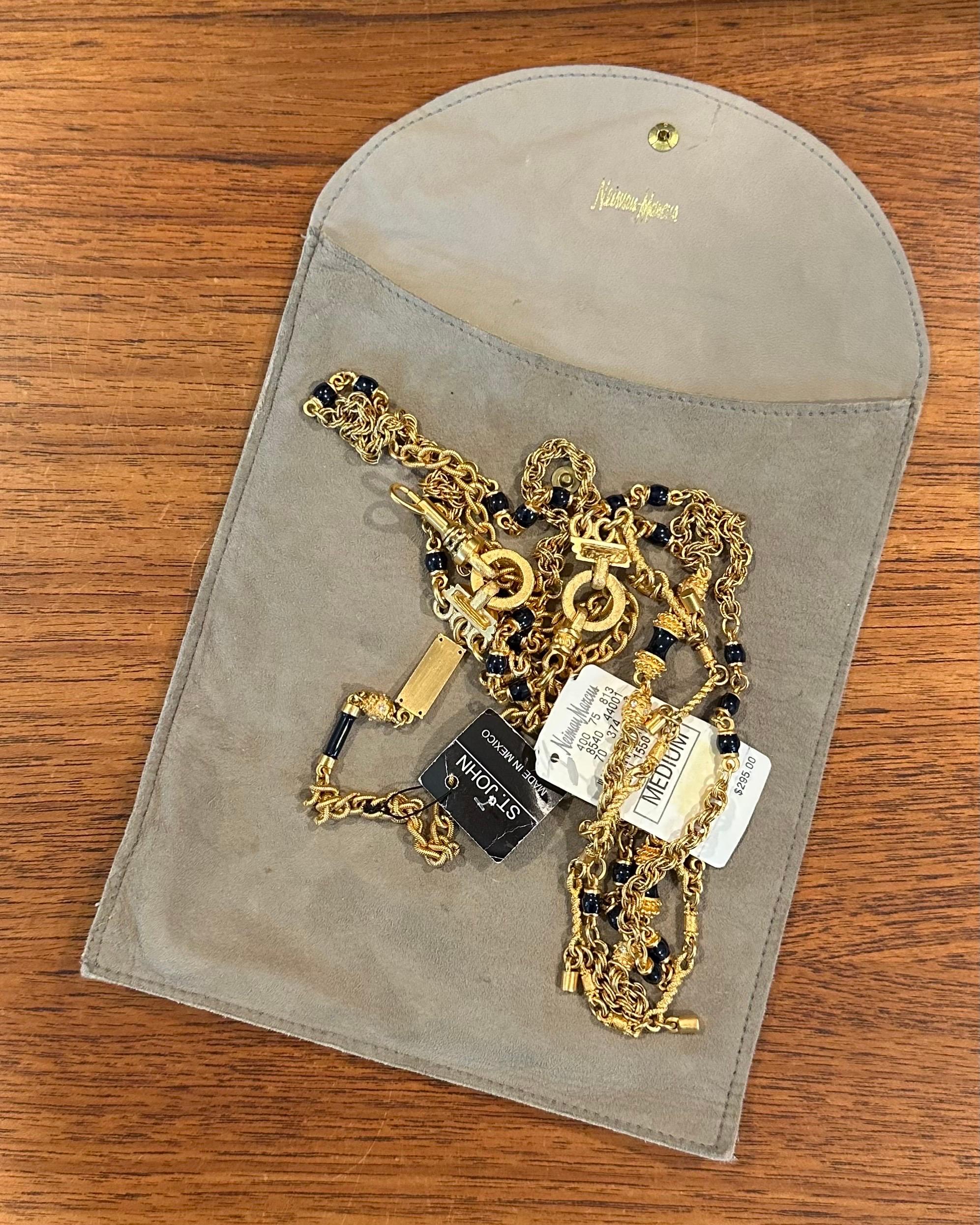 Stilvolle Vintage gebürstet Gold Triple Strand Gürtel mit Swivel Clip von St. John im Angebot 8