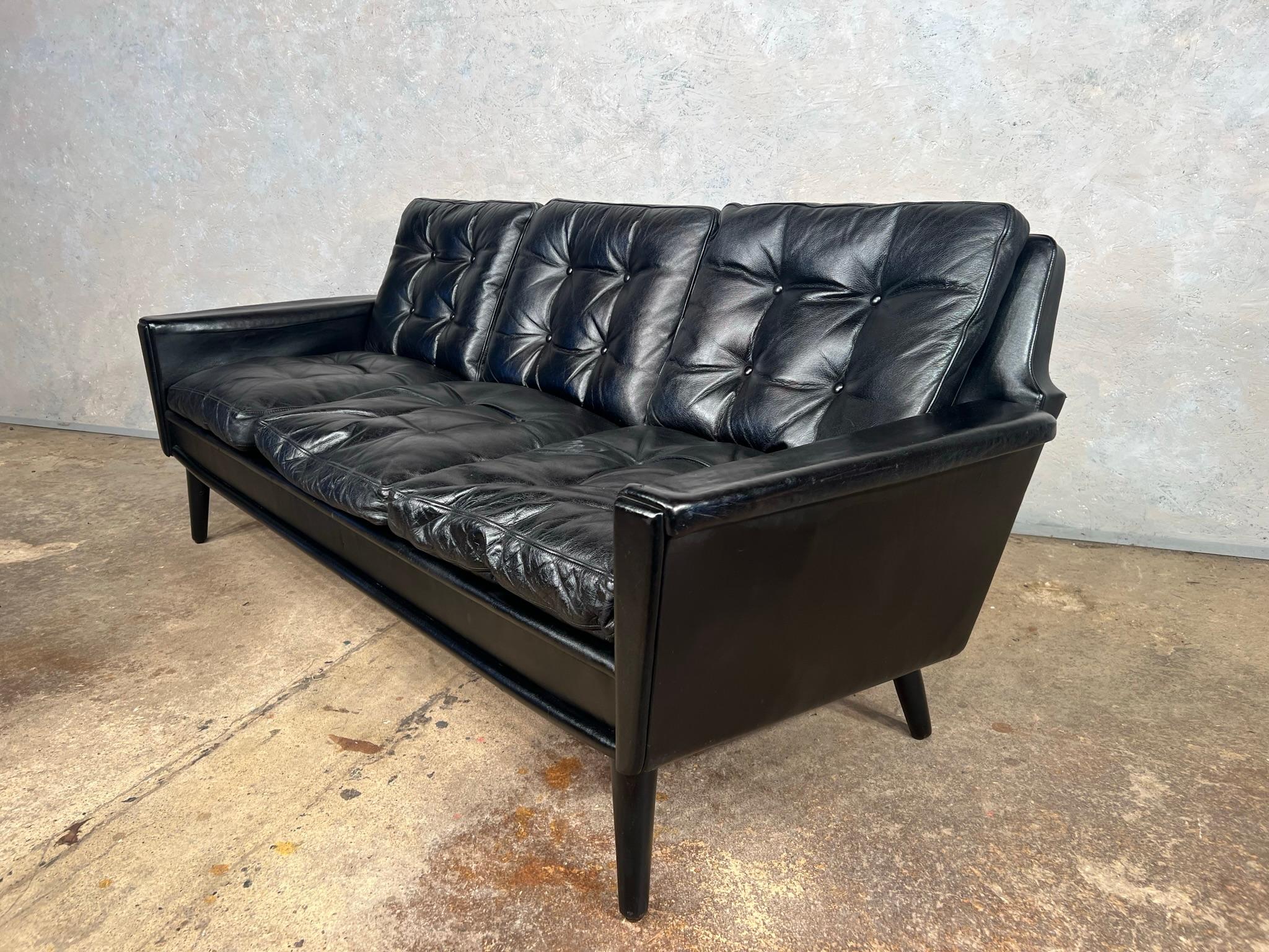 Stylish Vintage Danish Black Leather Three Seater Sofa For Sale 1